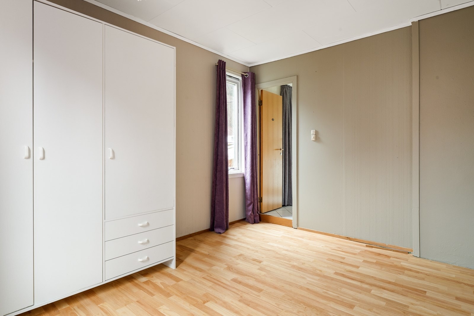 Soverommene er av god størrelse og målt til 10,57 m² og 7,1 m². Galleribilde