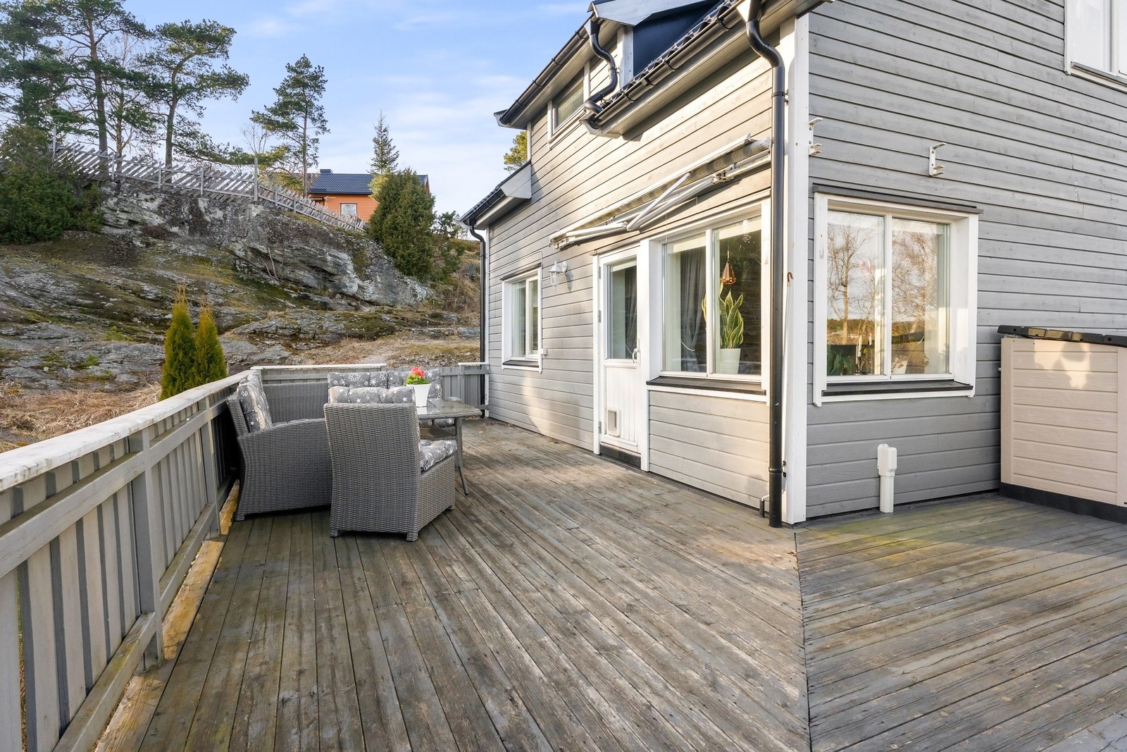 Verandaen er på hele 46 kvm. Galleribilde