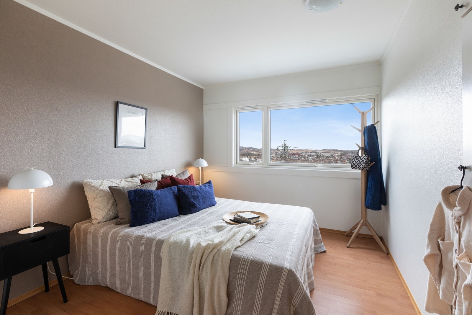 Et stort og praktisk hovedsoverom. Galleribilde