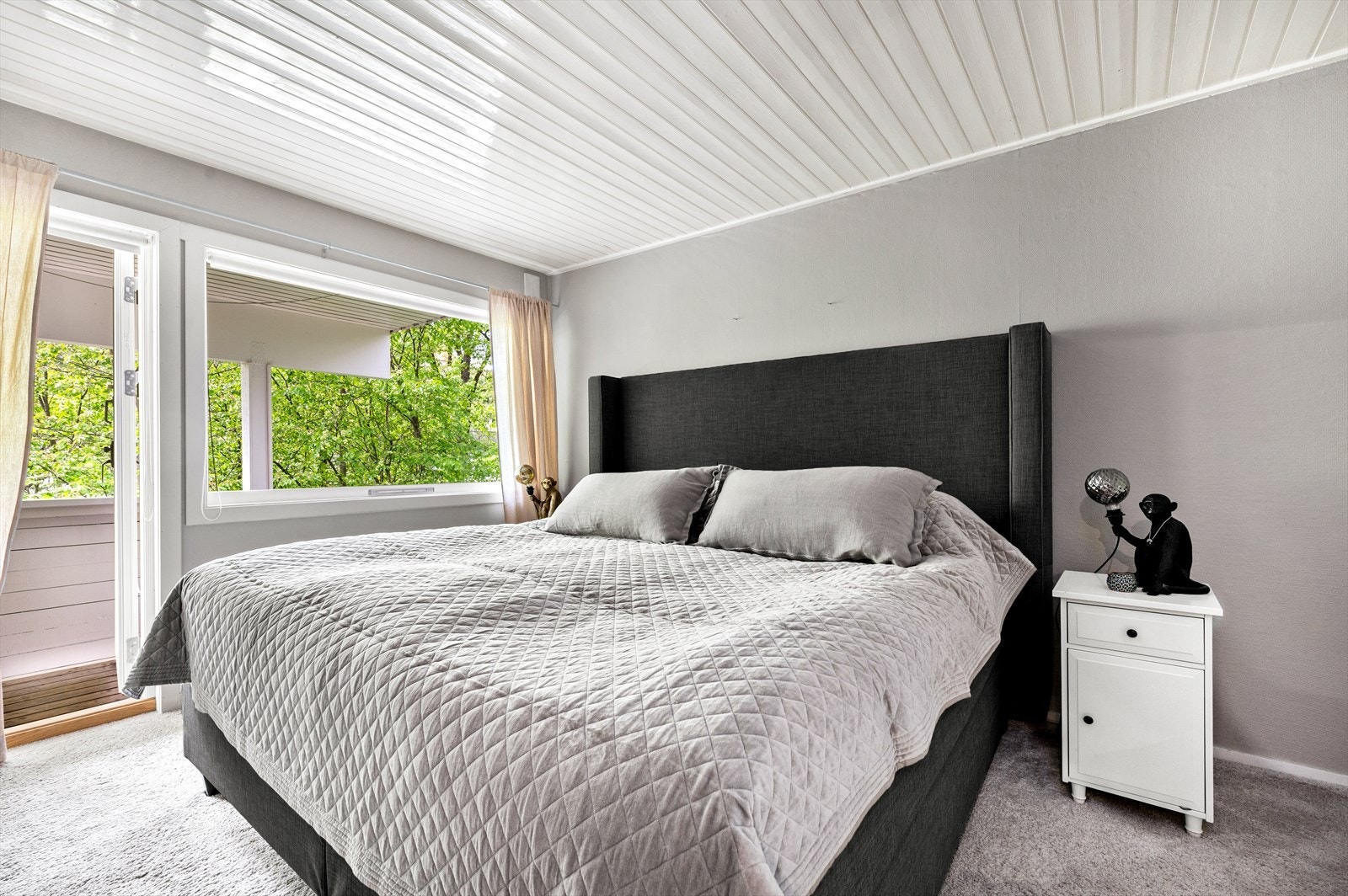 Hovedsoverom med utgang til balkong på 11 kvm. Galleribilde