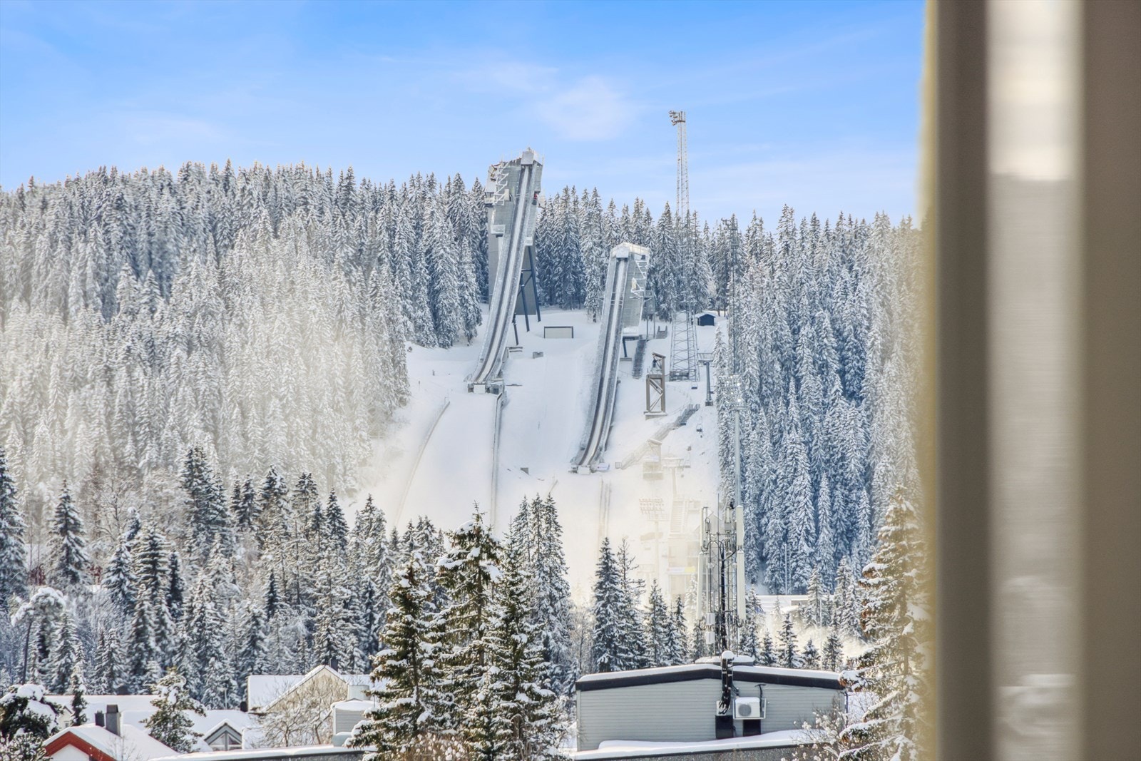 Utsikt fra leiligheten mot Granåsen. Galleribilde