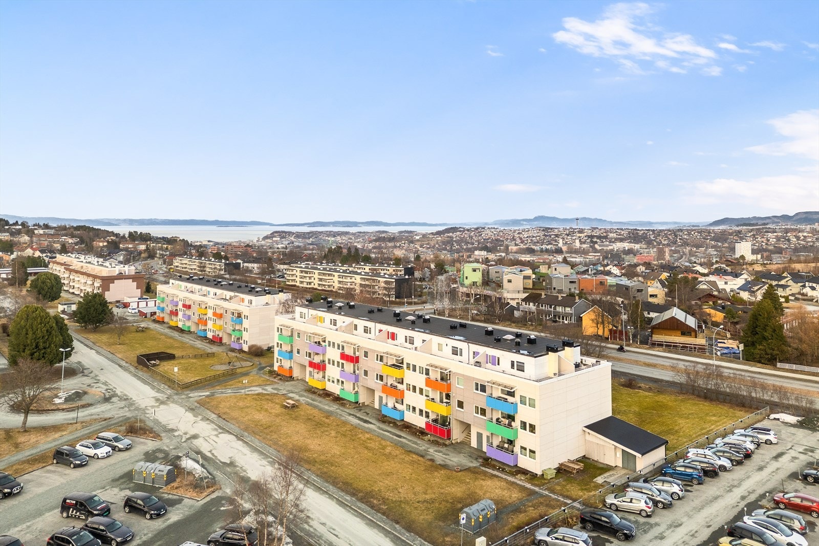 For mer informasjon kontakt megler Petter Westermann på tlf 965 13 690 eller p.westermann@nordvikbolig.no Galleribilde