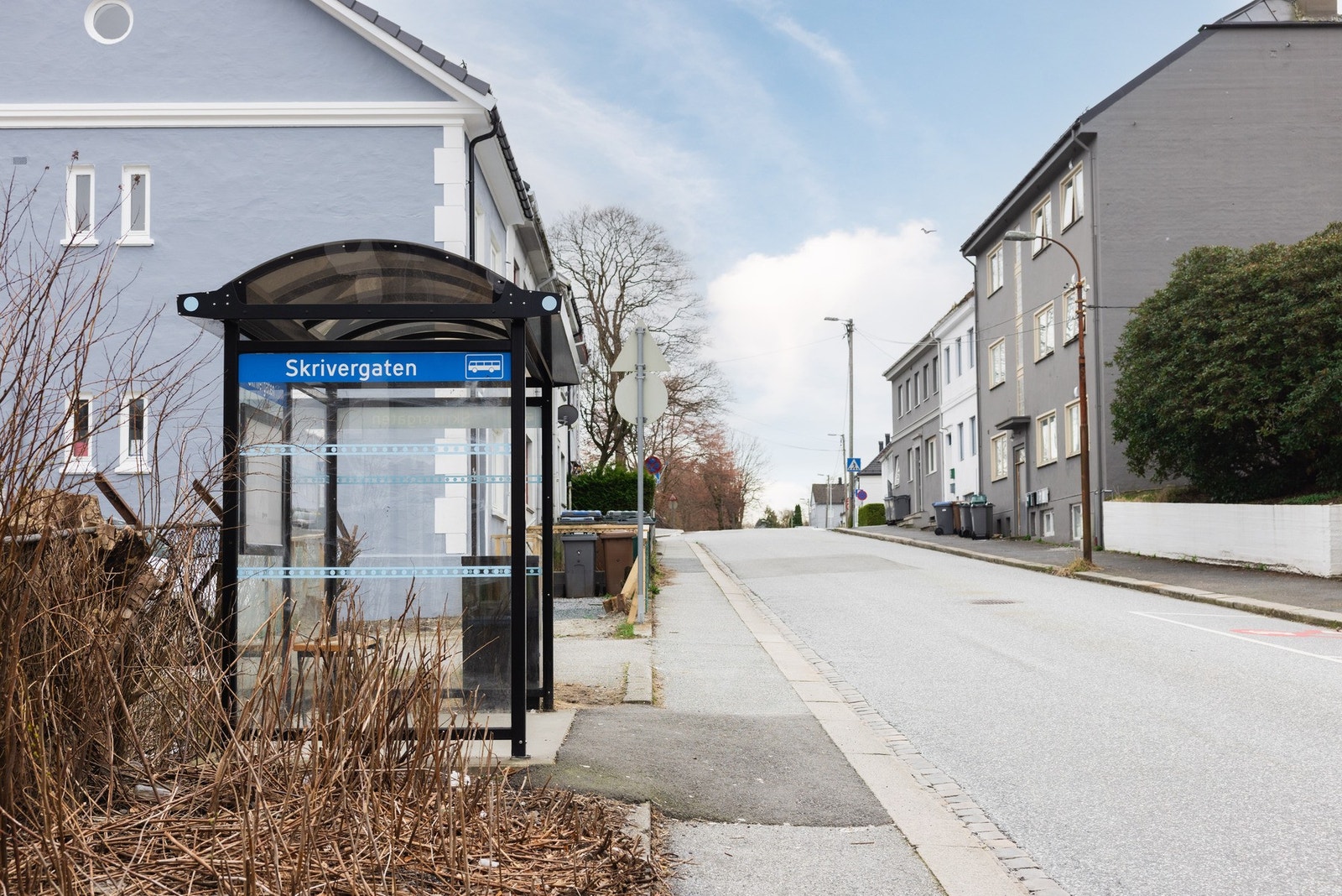 Kollektivtilbudet er veldig godt med både buss- og bybanestopp i nærheten. Galleribilde
