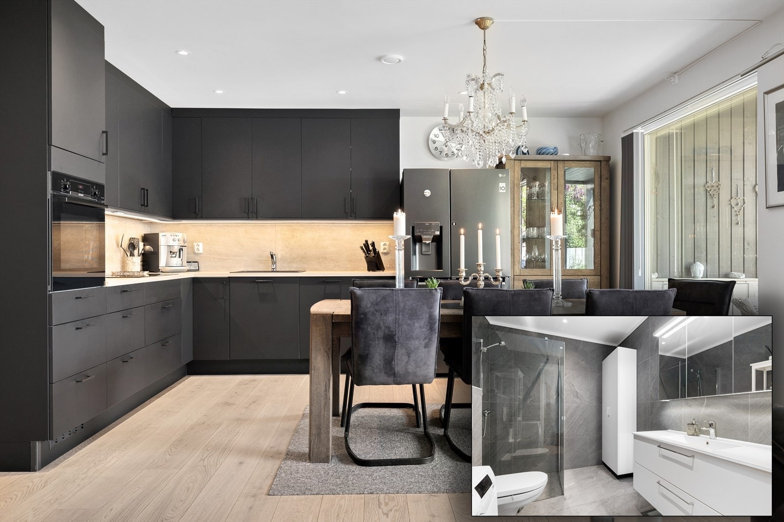 Stue og kjøkken er i åpen løsning med plass til både spisestue og sofagruppe Galleribilde