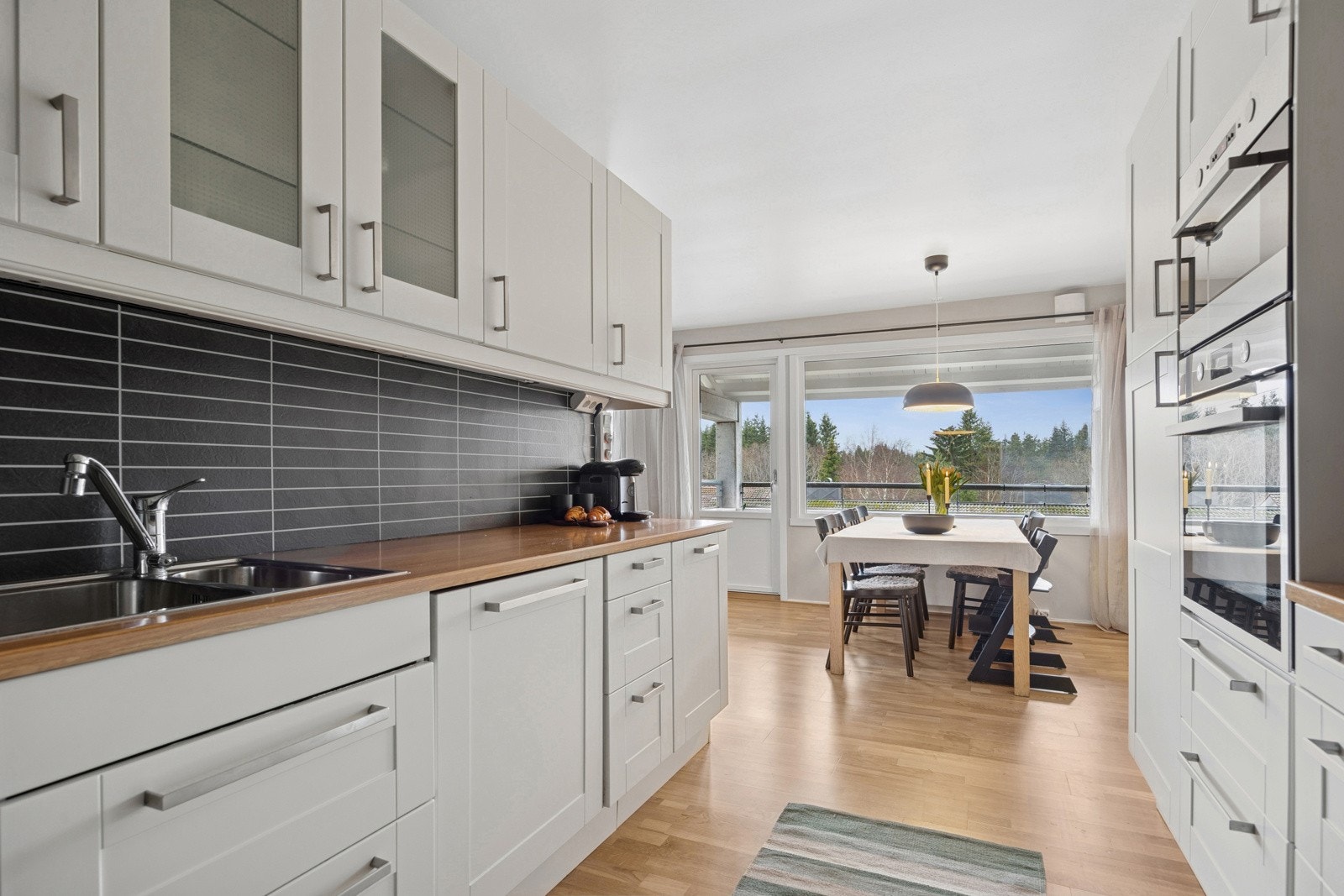 Kjøkkenet er i god stand i følge takstmann - TG1. Galleribilde