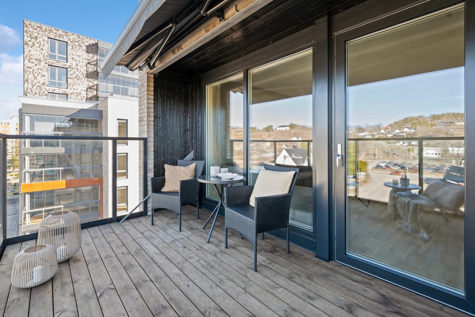 God plass til utemøbler- og fine solforhold. Galleribilde