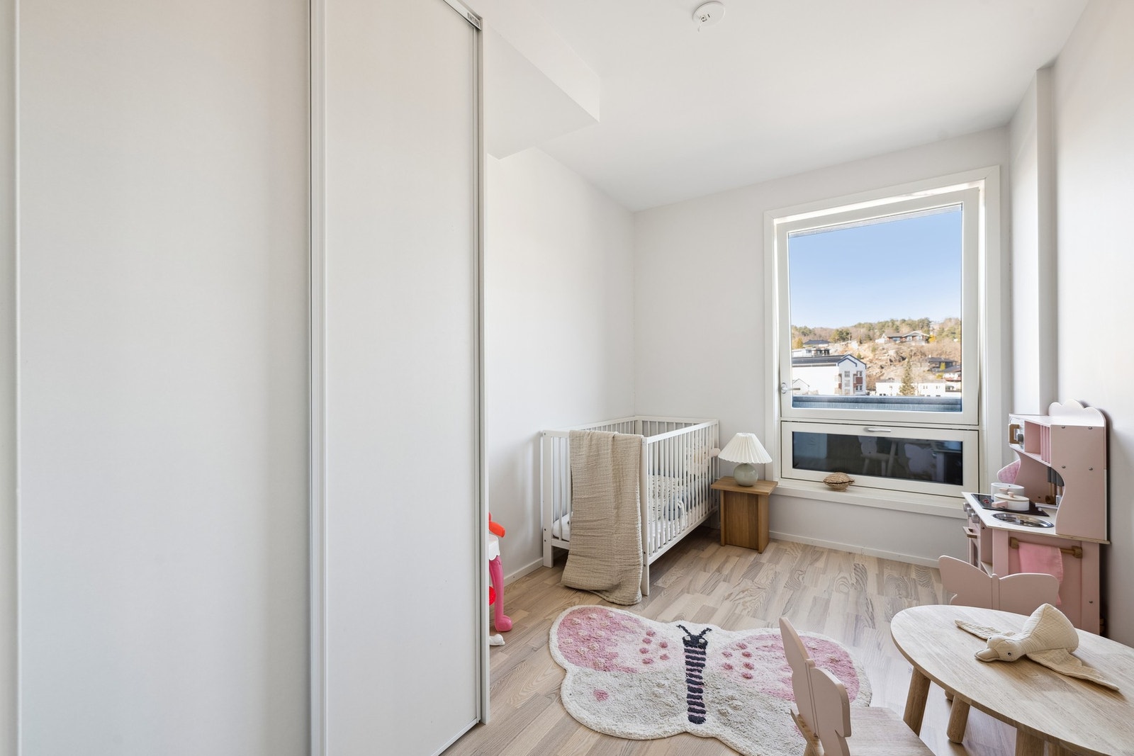 Ekstra soverom passer perfekt som barnerom eller kanskje kontor? Galleribilde