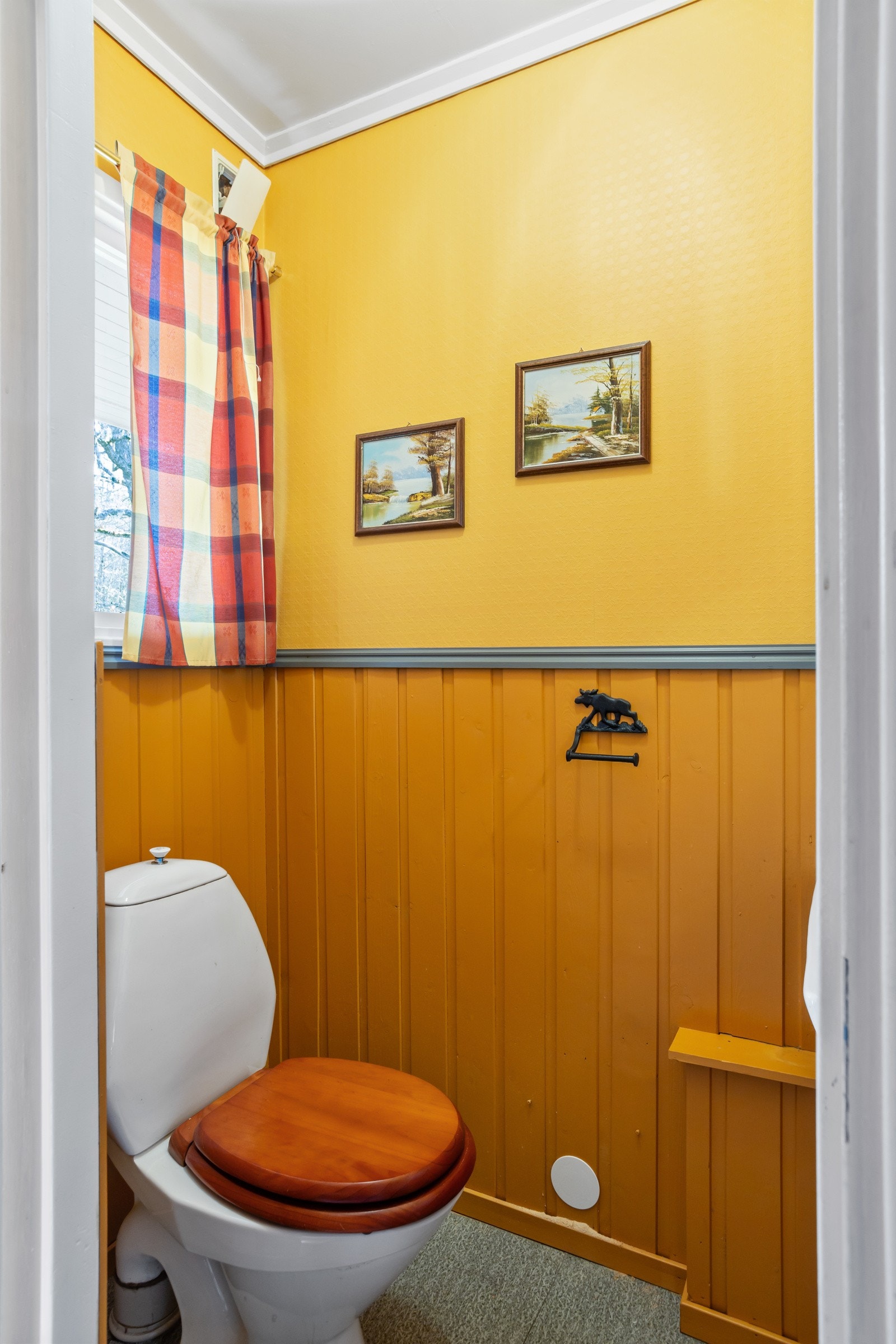 Separat toalettrom. Galleribilde