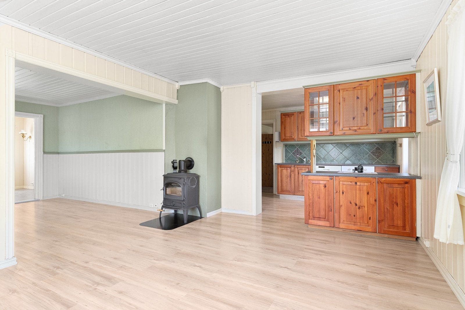 Det er åpen løsning mot kjøkkenet Galleribilde