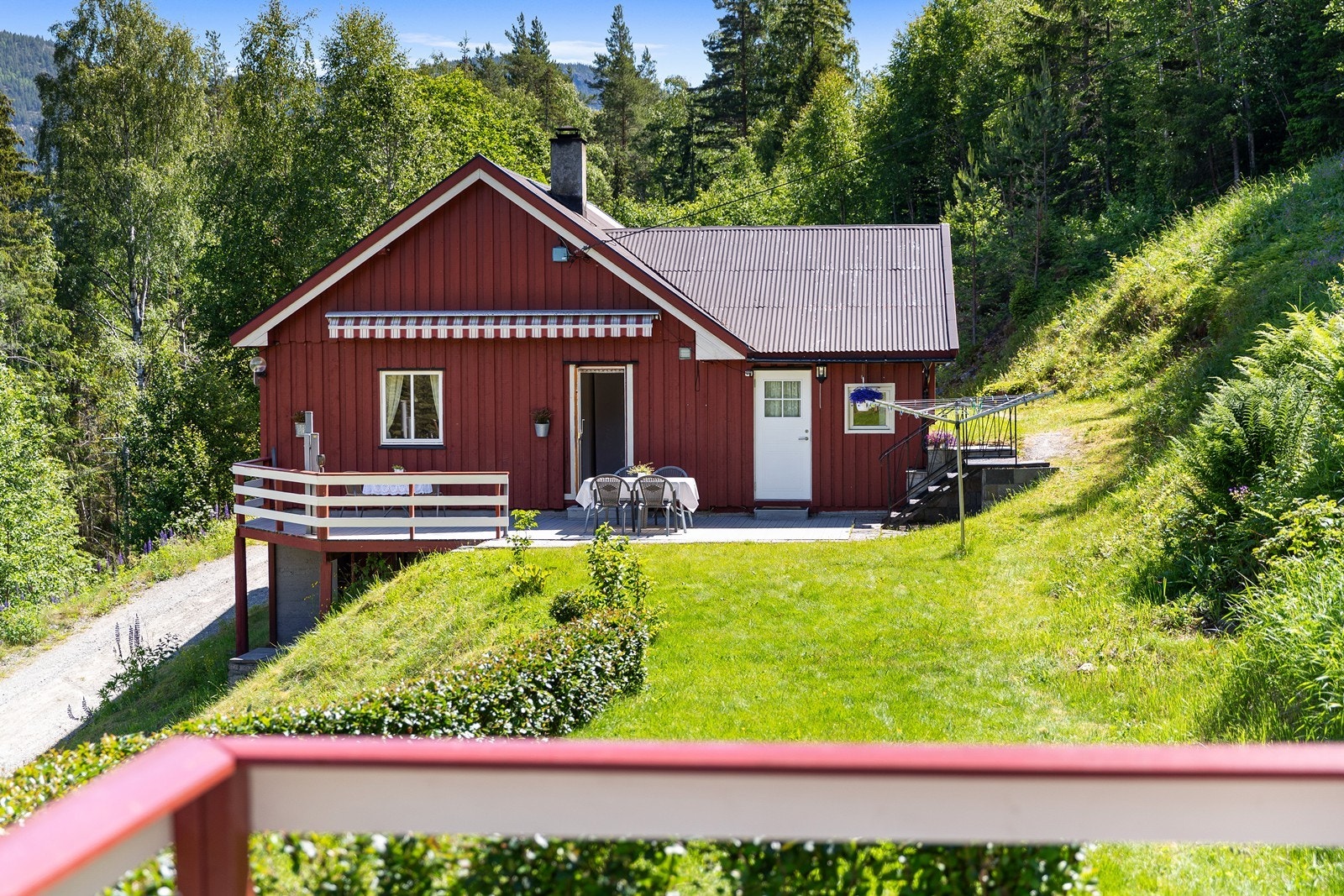 Det er etablert fine uteområder og terrasse Galleribilde