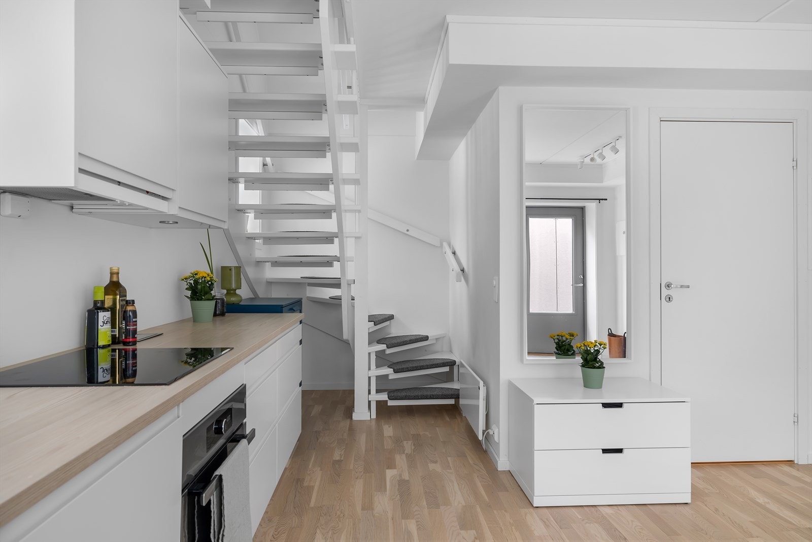 Trapp opp. Galleribilde