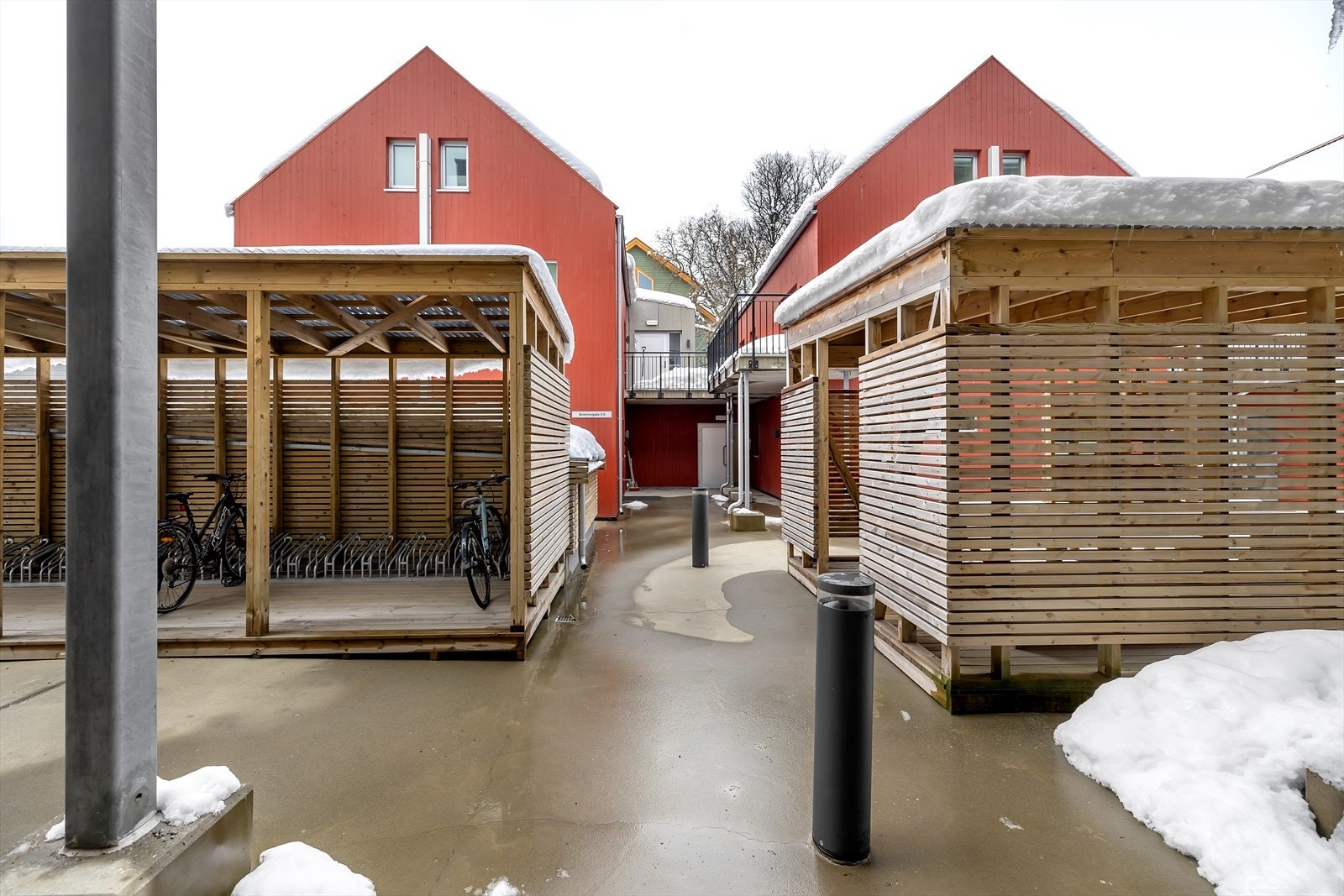 Praktisk sykkelparkering. Galleribilde