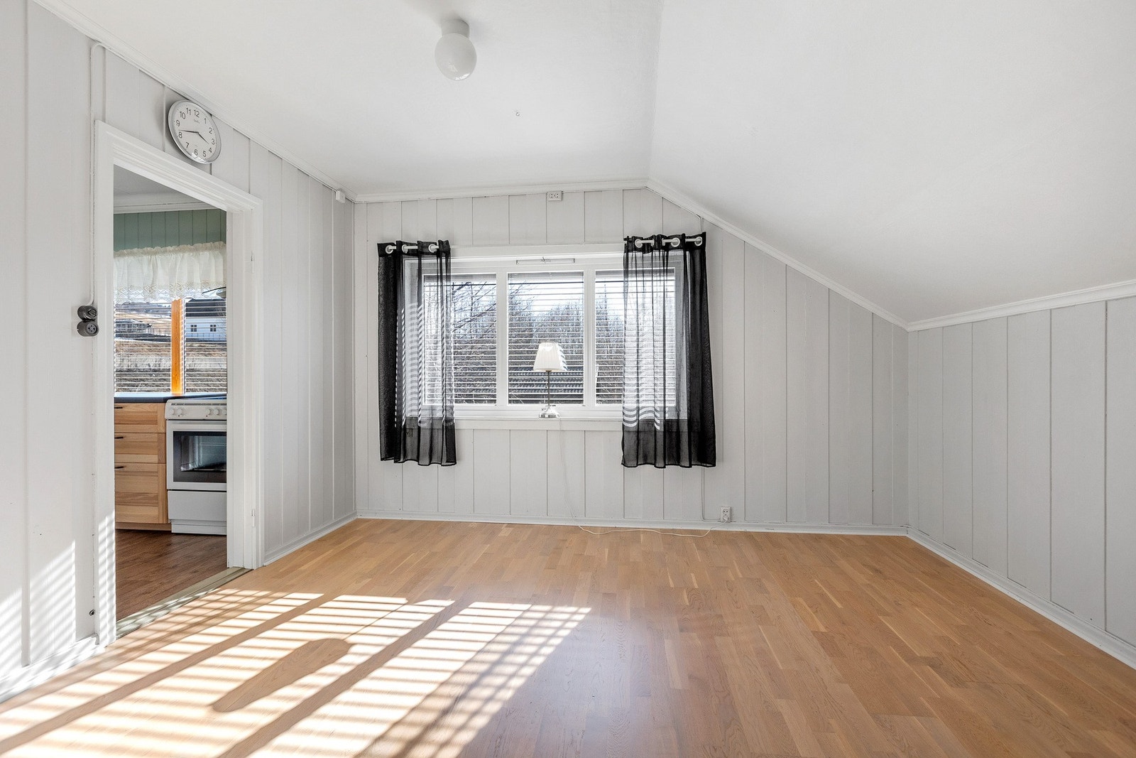 Spisestue/kammers i 2. etasje Galleribilde