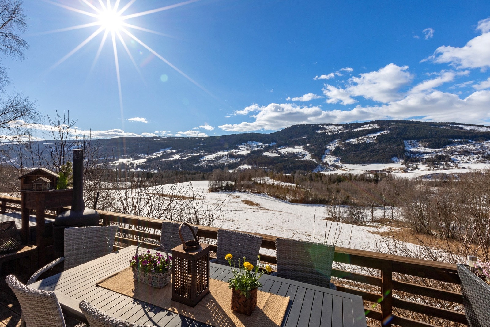 Fra eiendommen er det flott utsikt Galleribilde