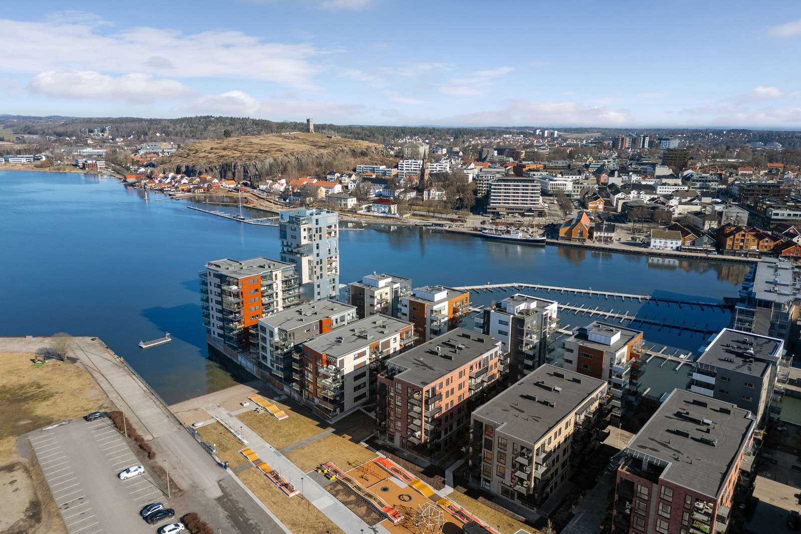 Området er under utbygging og fremstår som en perle med gangavstand til bykjernen, så vel som nærhet til den vakre skjærgården. Galleribilde