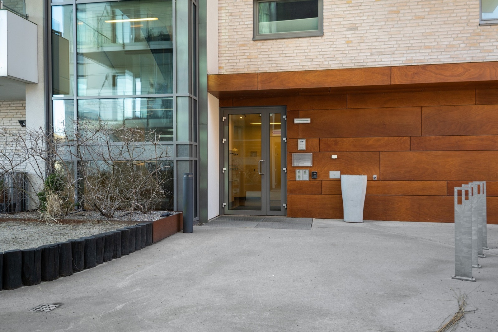 Det er bekvem adkomst med heis til etasjeplan. Galleribilde