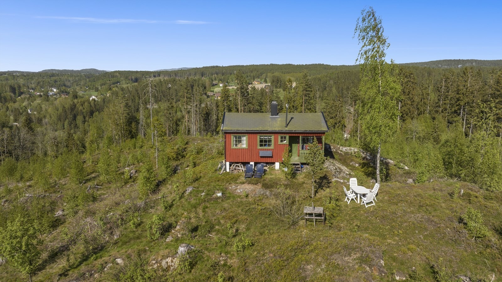 Denne fritidseiendommen ligger skjermet og privat til i landlige omgivelser. Galleribilde