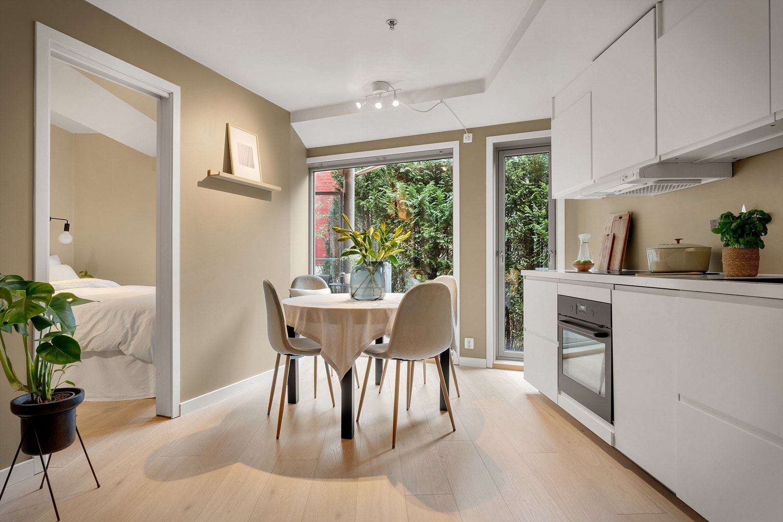 - Leiligheten har balansert ventilasjon som sørger for bedre luftkvalitet, innemiljø og energieffektivitet - Galleribilde