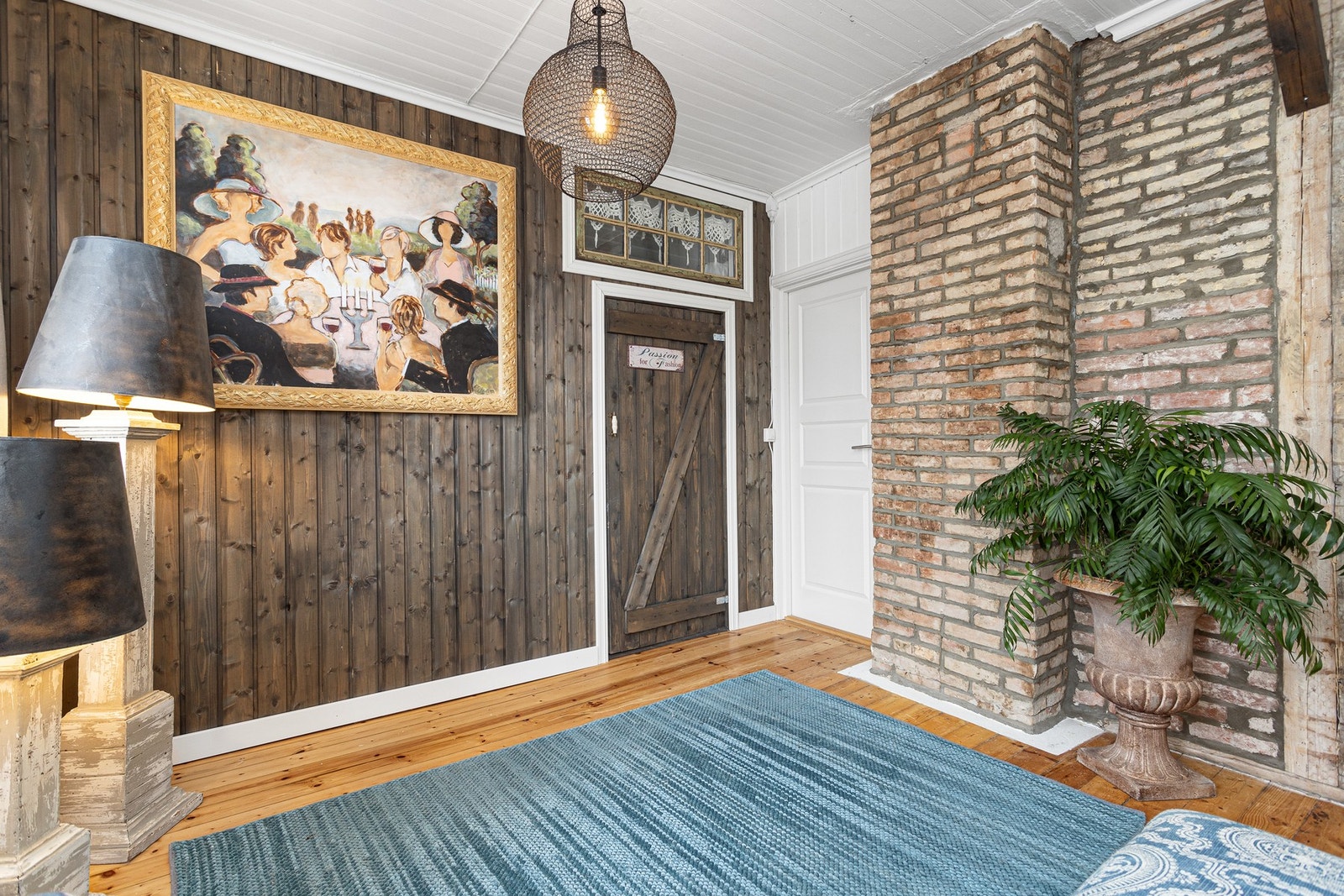 "Hovedsoverommet" har tilknyttet garderoberom. Galleribilde