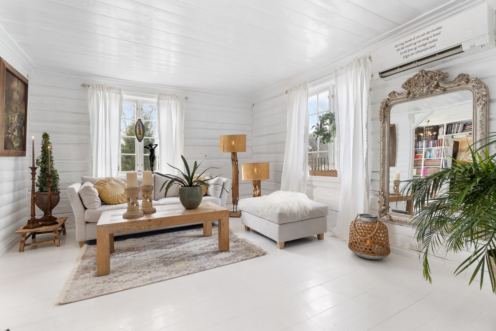 Boligen er gjennom årene renovert med tanke på å bevare historie og sjarm Galleribilde