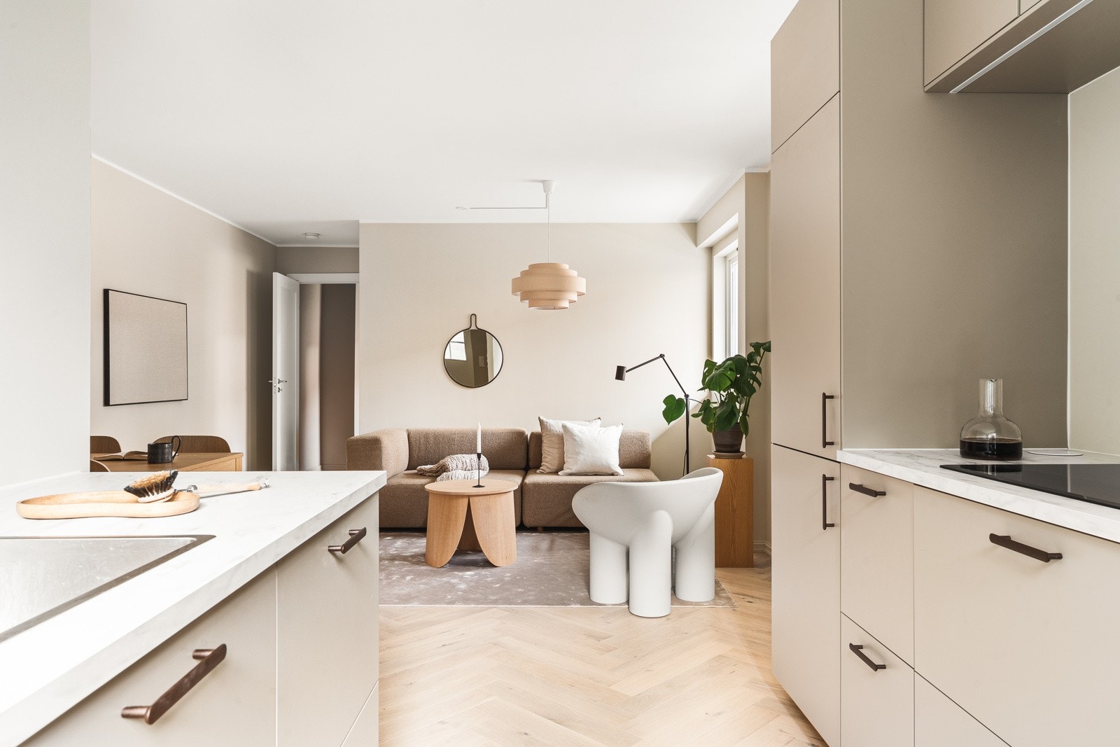 Helt ny vann- og avløpsrør gjort av fagfolk. Galleribilde