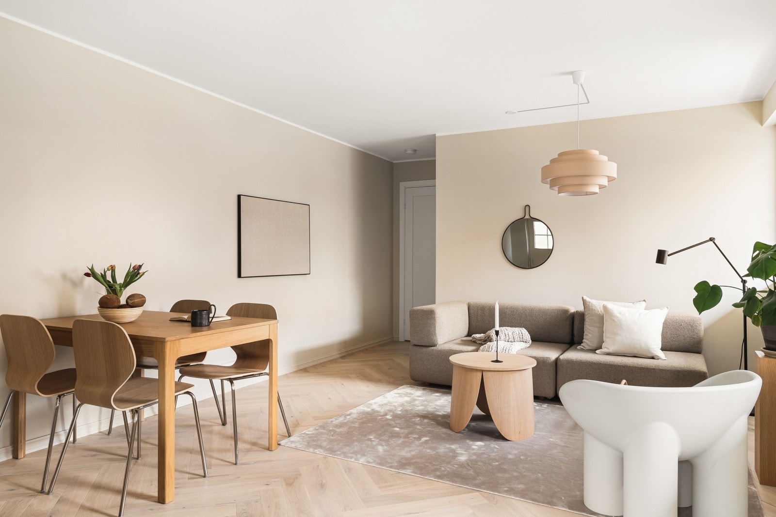 Alle rom i leiligheten har varmekabler (unntak av bod), med smarthus-styring. Galleribilde