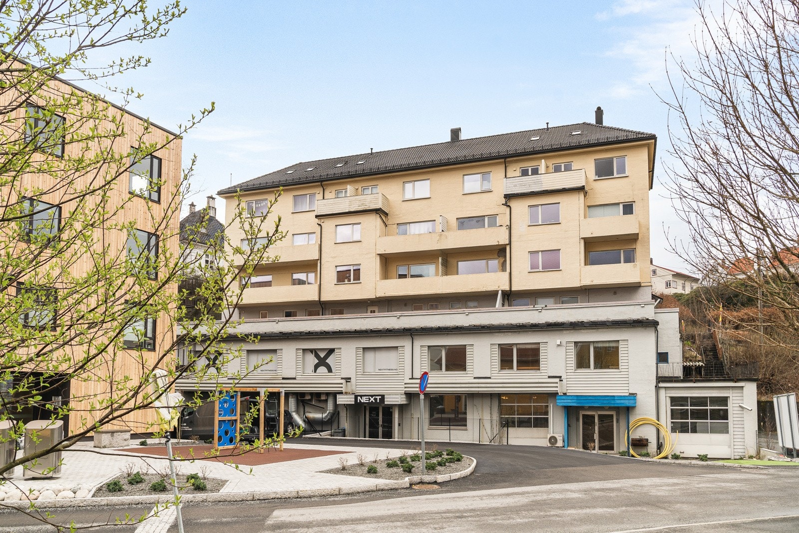 Sameiet består av 14 boligseksjoner og har Next treningssenter i samme bygg. Galleribilde