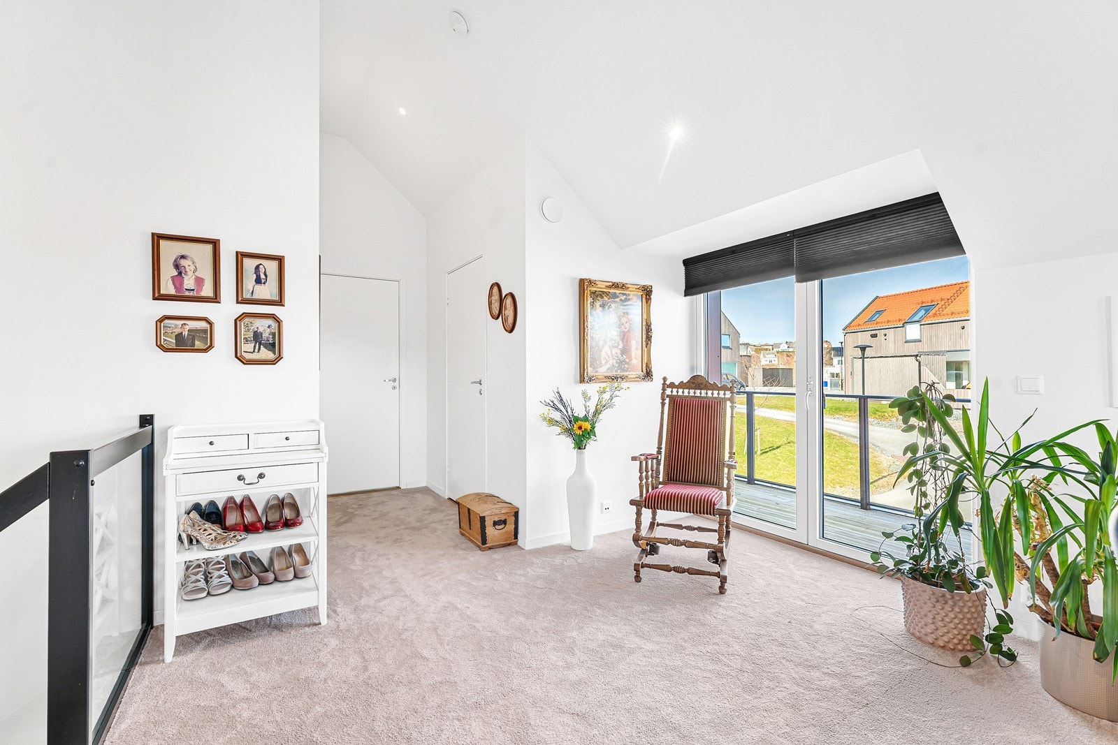 Fra stuen er det utgang til herlig balkong på 10 m². Galleribilde