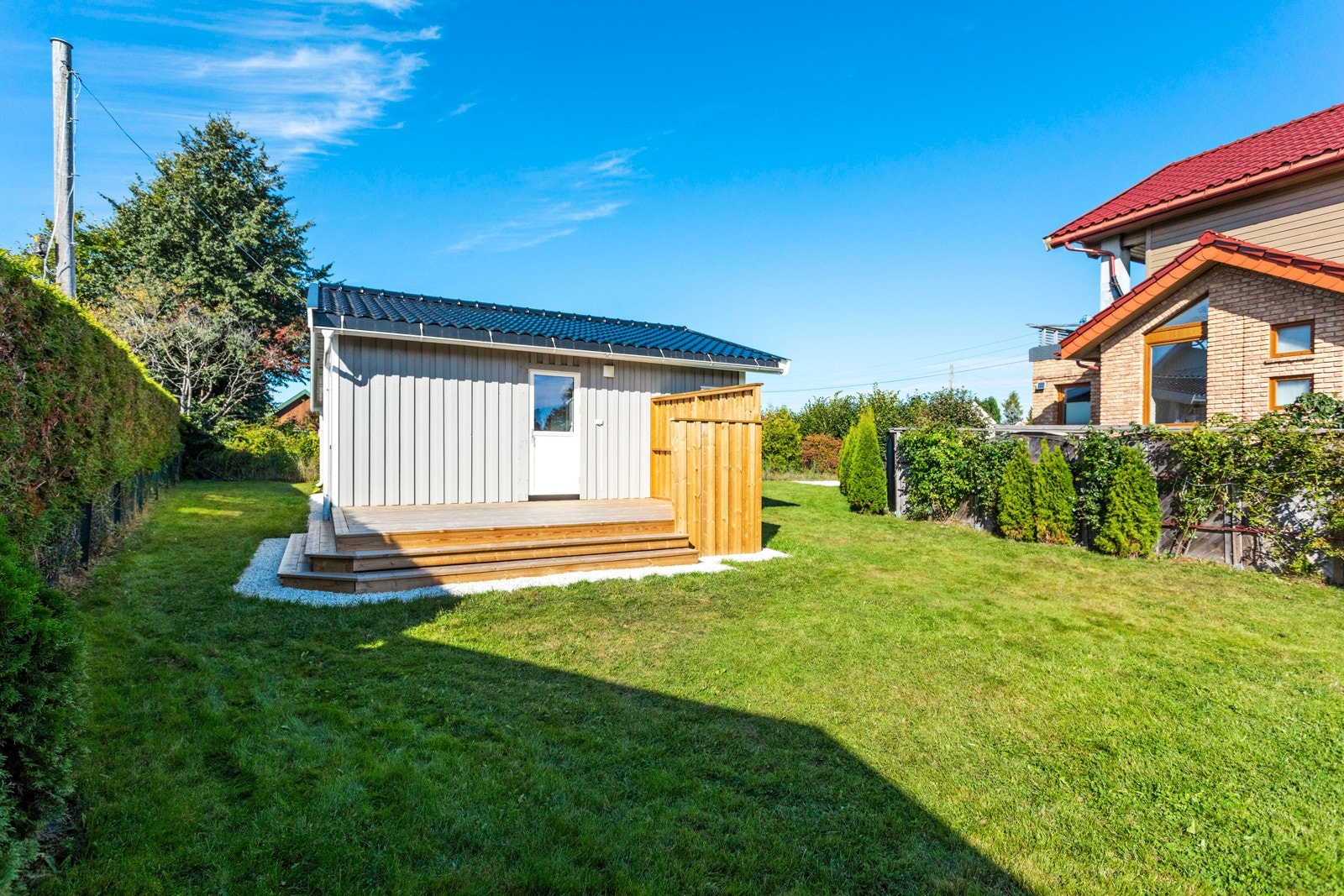 Praktisk og flat tome som innbyr til lek og moro for store og små Galleribilde