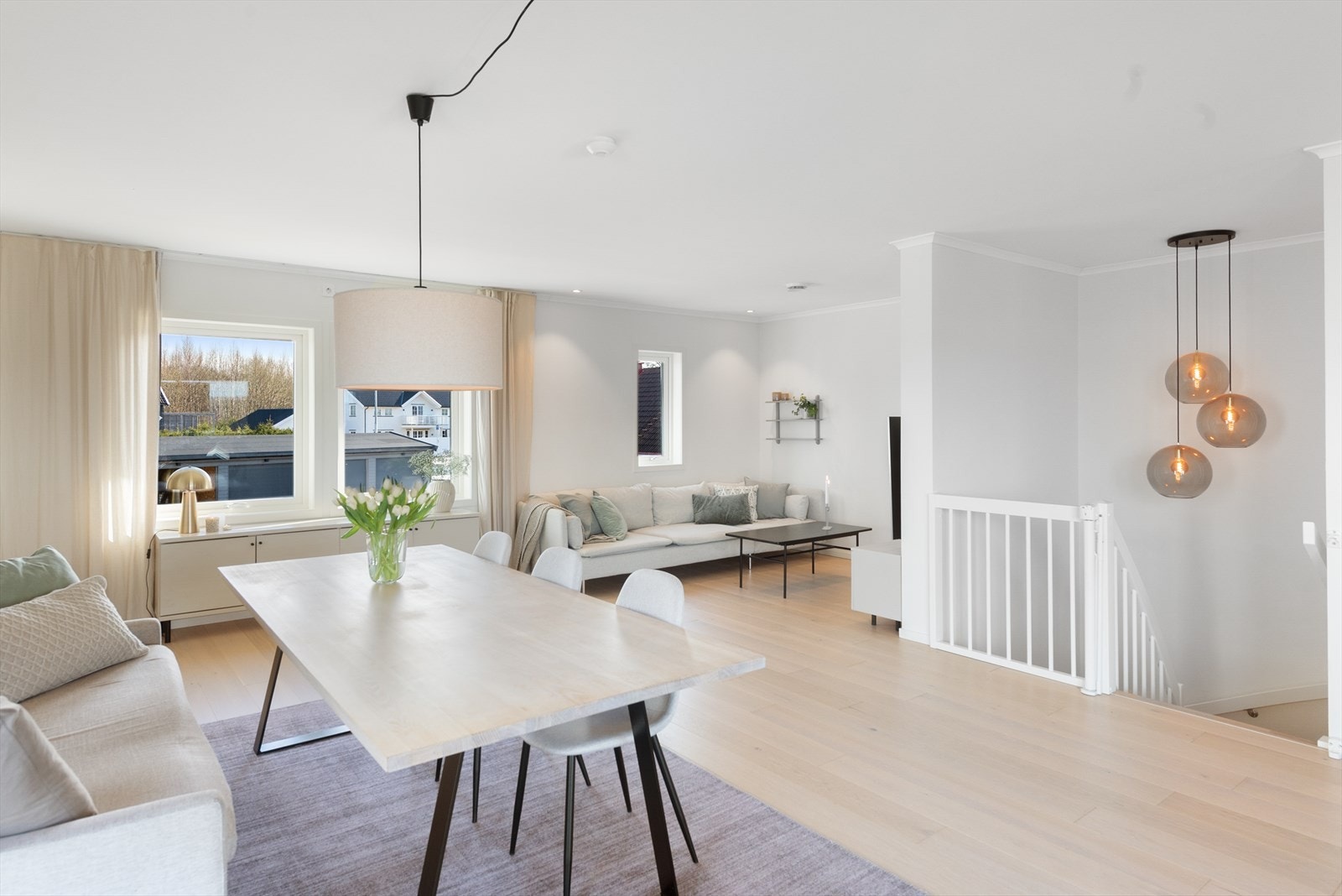 En lekker halvpart av vertikaldelt tomannsbolig fra 2022 Galleribilde