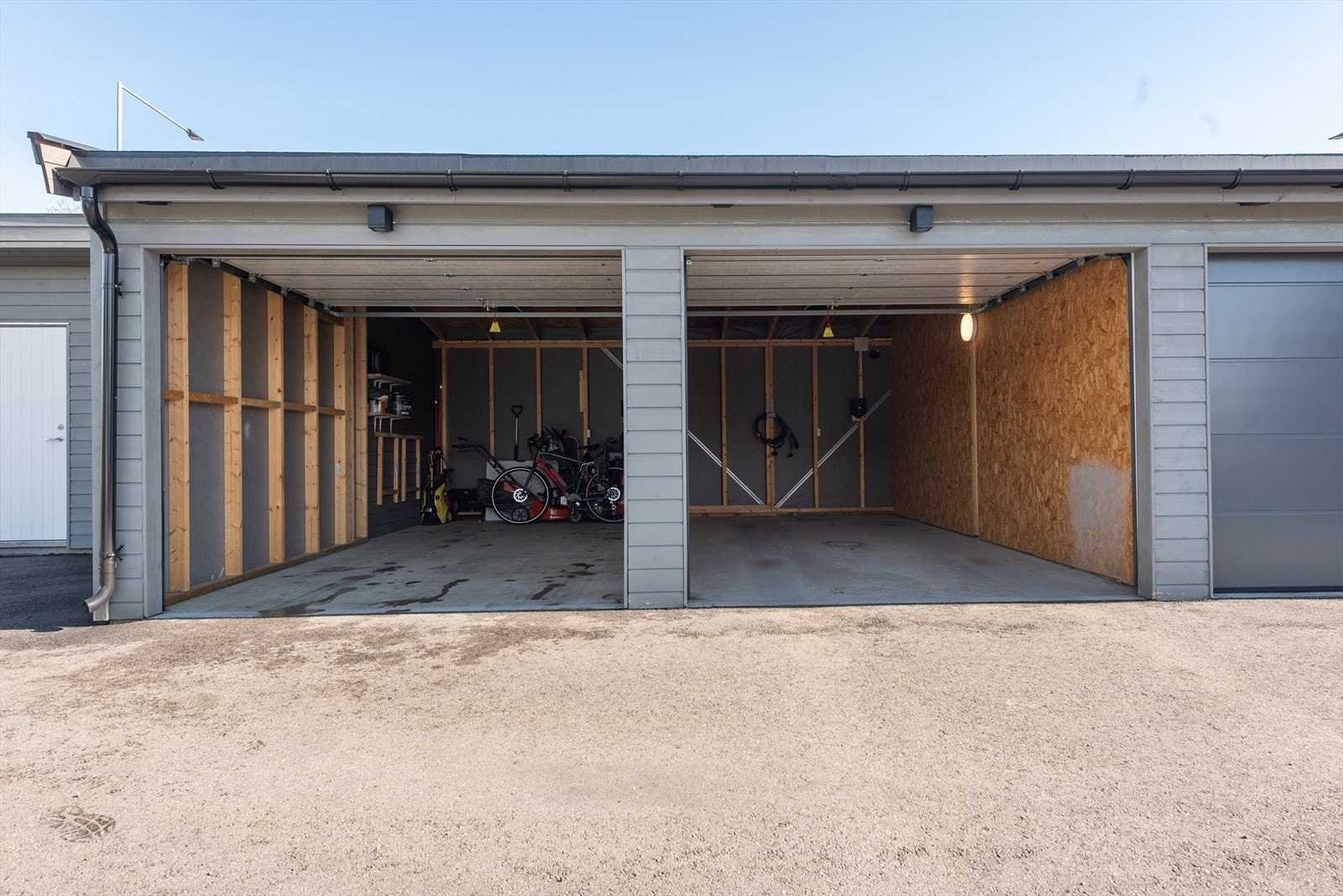 Det medfølger 2 garasjeplasser Galleribilde