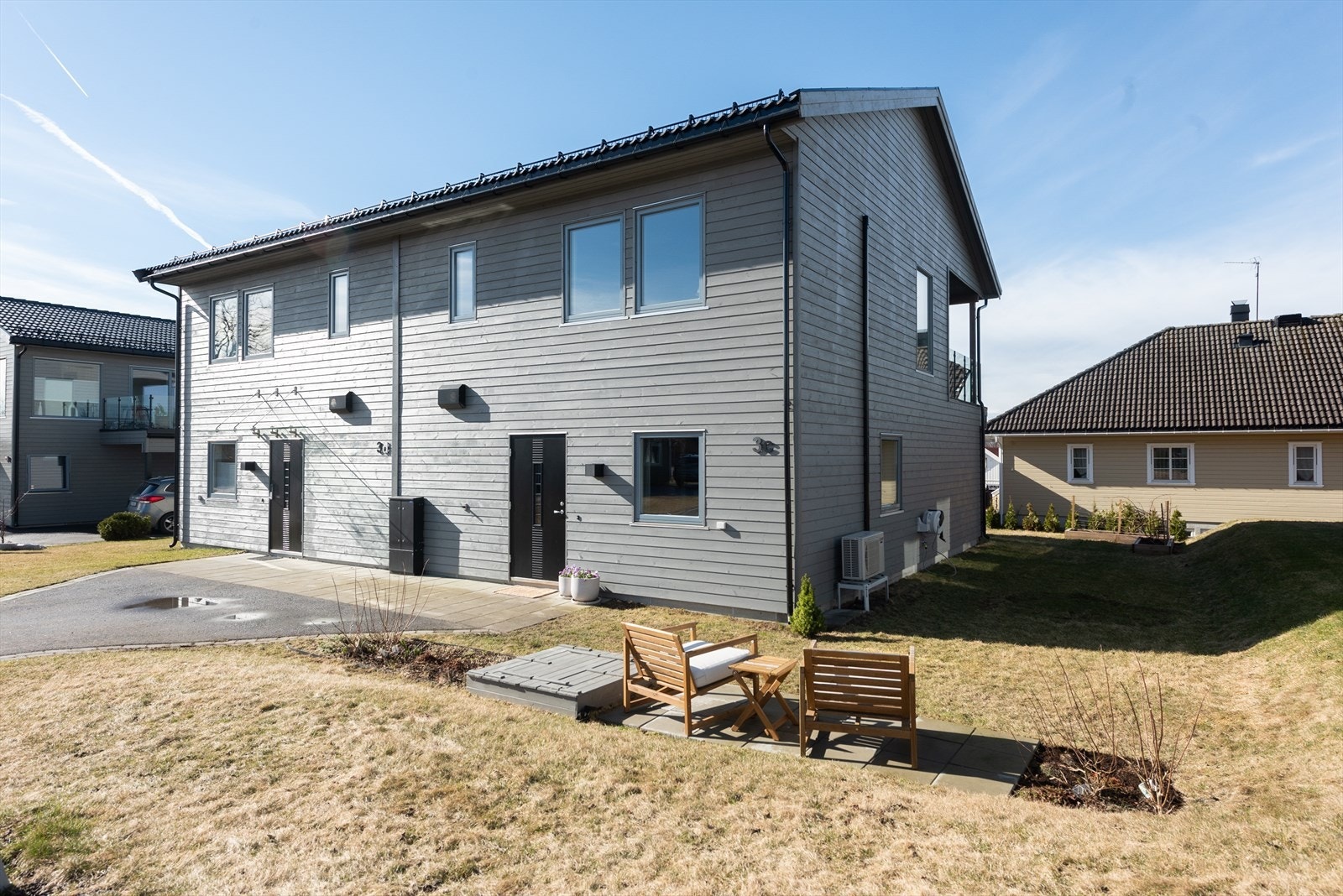 Ved inngangspartiet er det også en hyggelig sitteplass Galleribilde