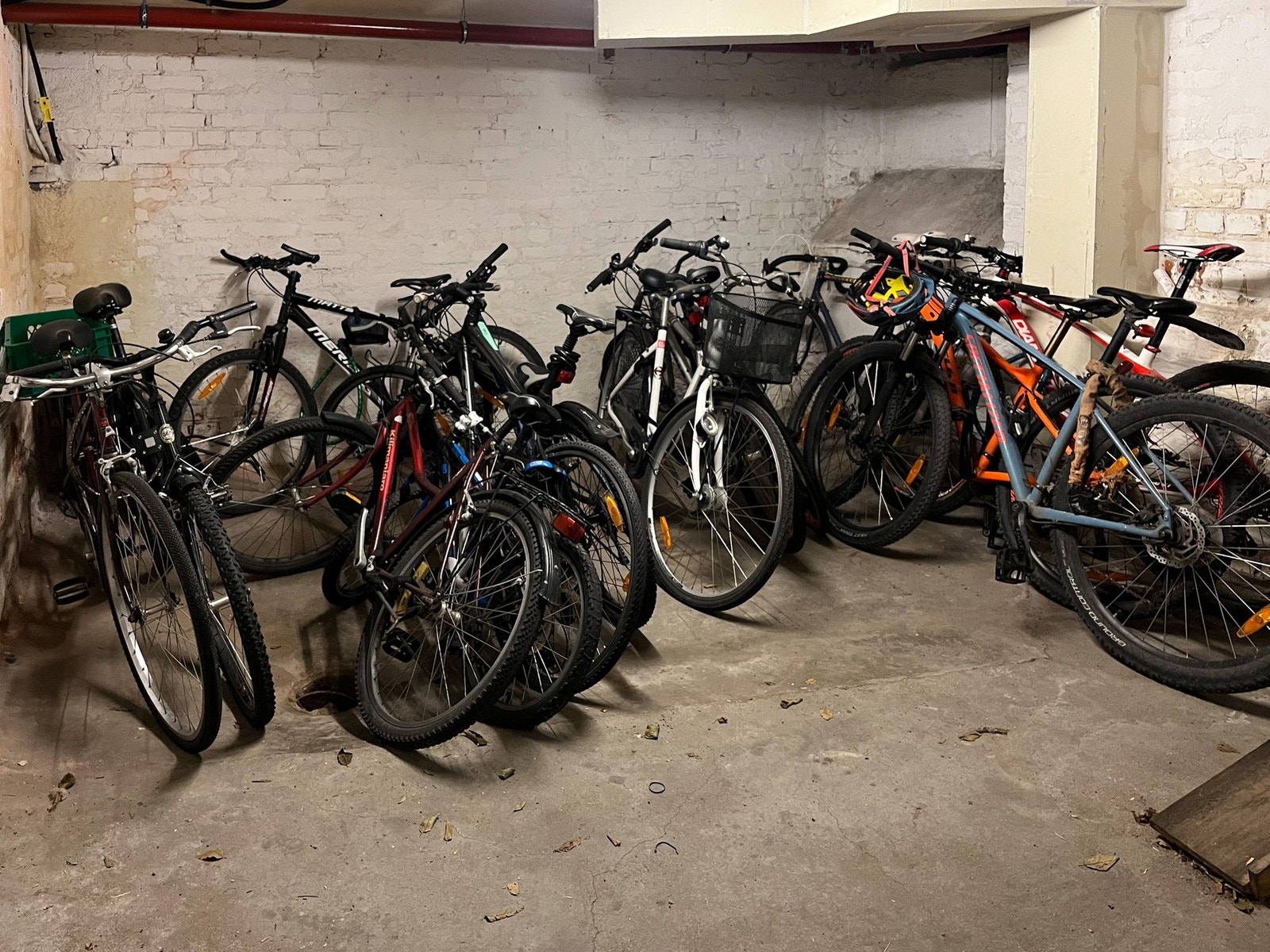 Praktisk med felles sykkelbod. Galleribilde