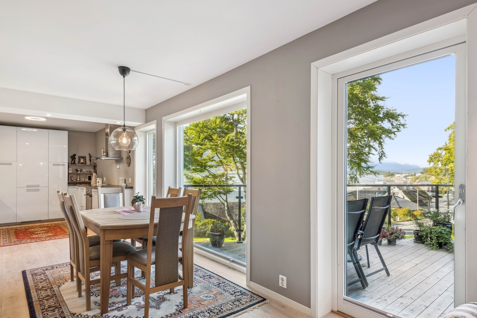 Velkommen til Skålagato 33B! Presentert av Nordvik Hardanger! Galleribilde