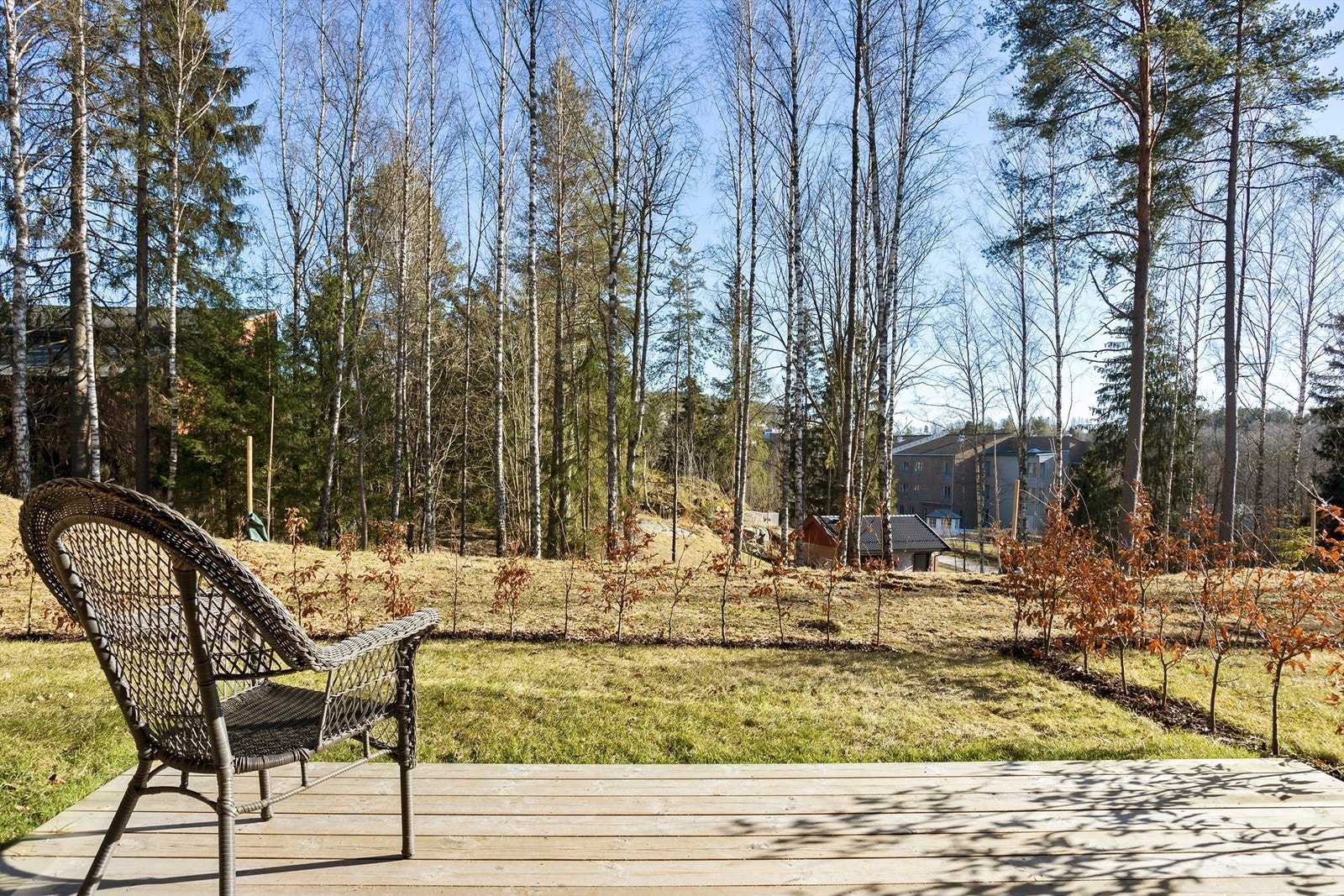 Herlig uteområde med plass til utemøbler. Galleribilde