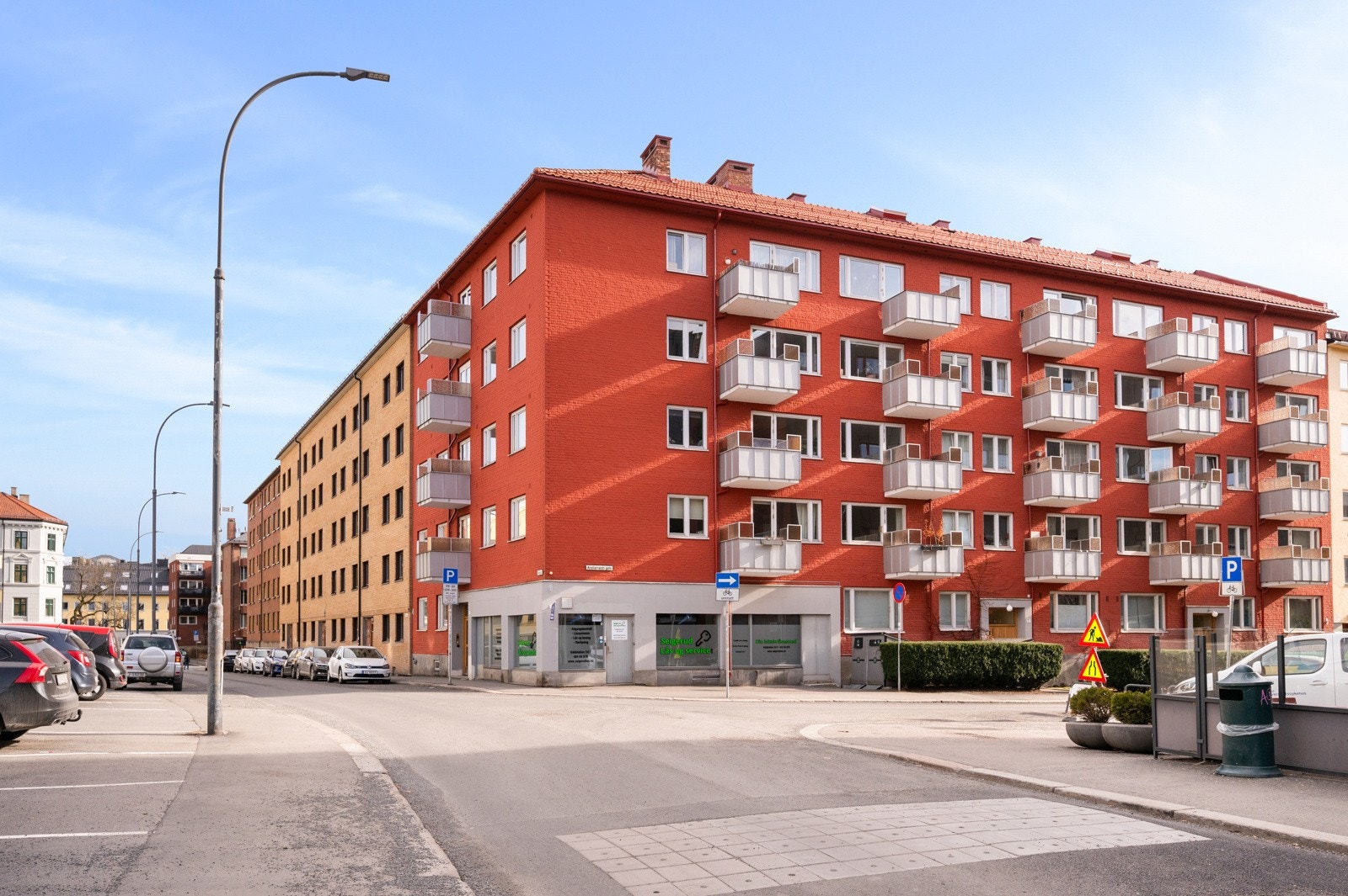 Leiligheten ligger i et attraktivt og fredelig område midt i Sagene, med kort vei til alt byen har å tilby. Galleribilde