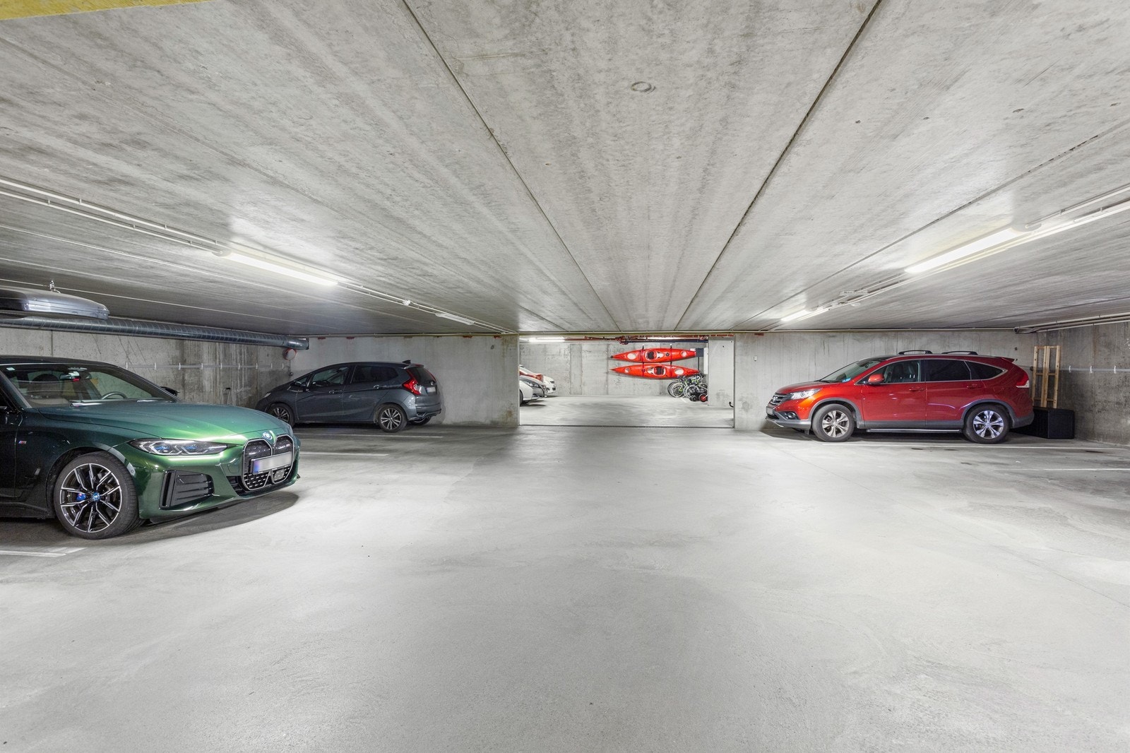Parkeringsplass med mulighet for El-lader. Galleribilde
