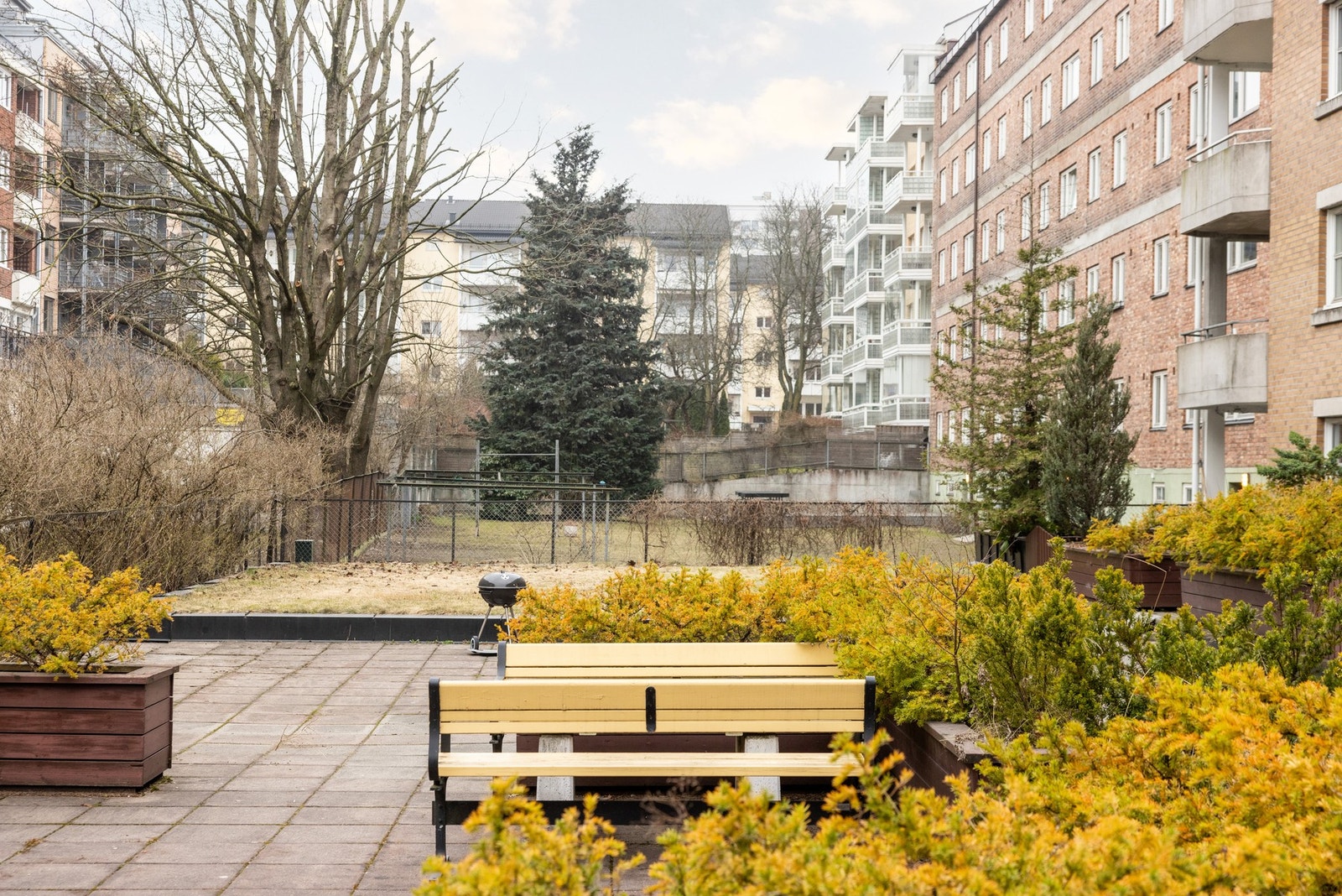 Hyggelig opparbeidet indre gårdsrom. Galleribilde