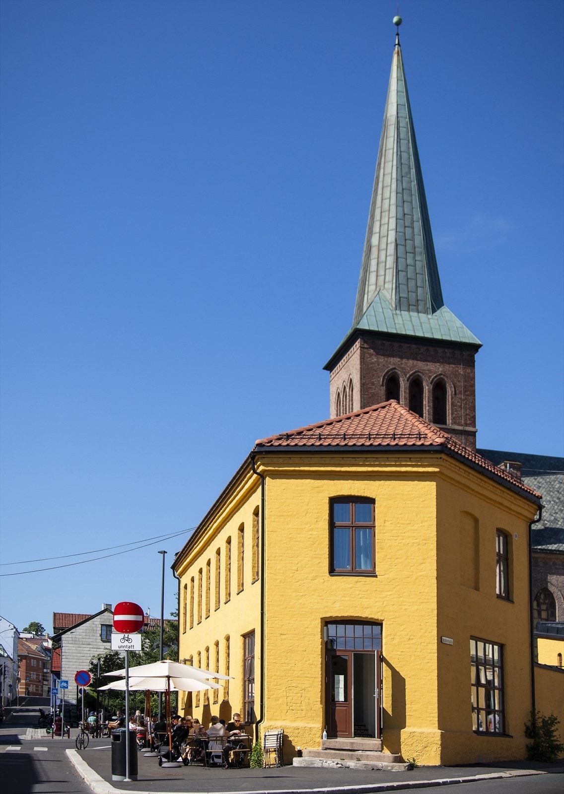 Farine på Kampen - et skikkelig hyggelig nabolagssted med byens beste brød, boller og kaffe. Galleribilde