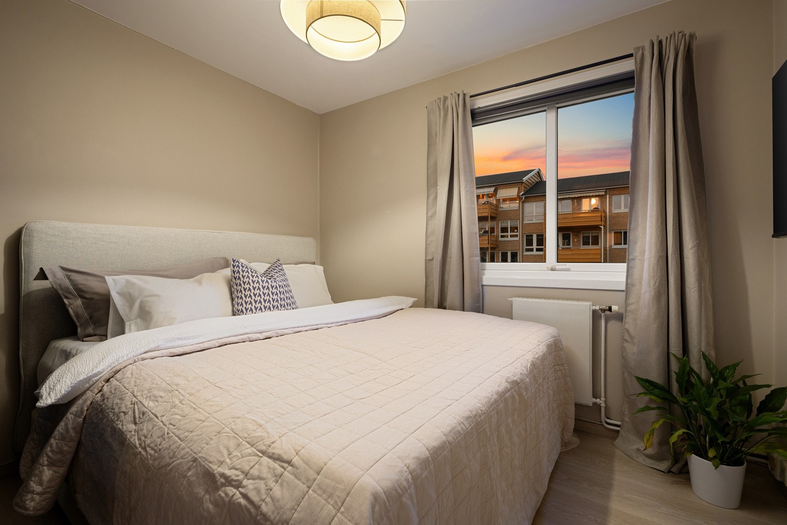 Leiligheten tilbyr hele 3 gode soverom Galleribilde