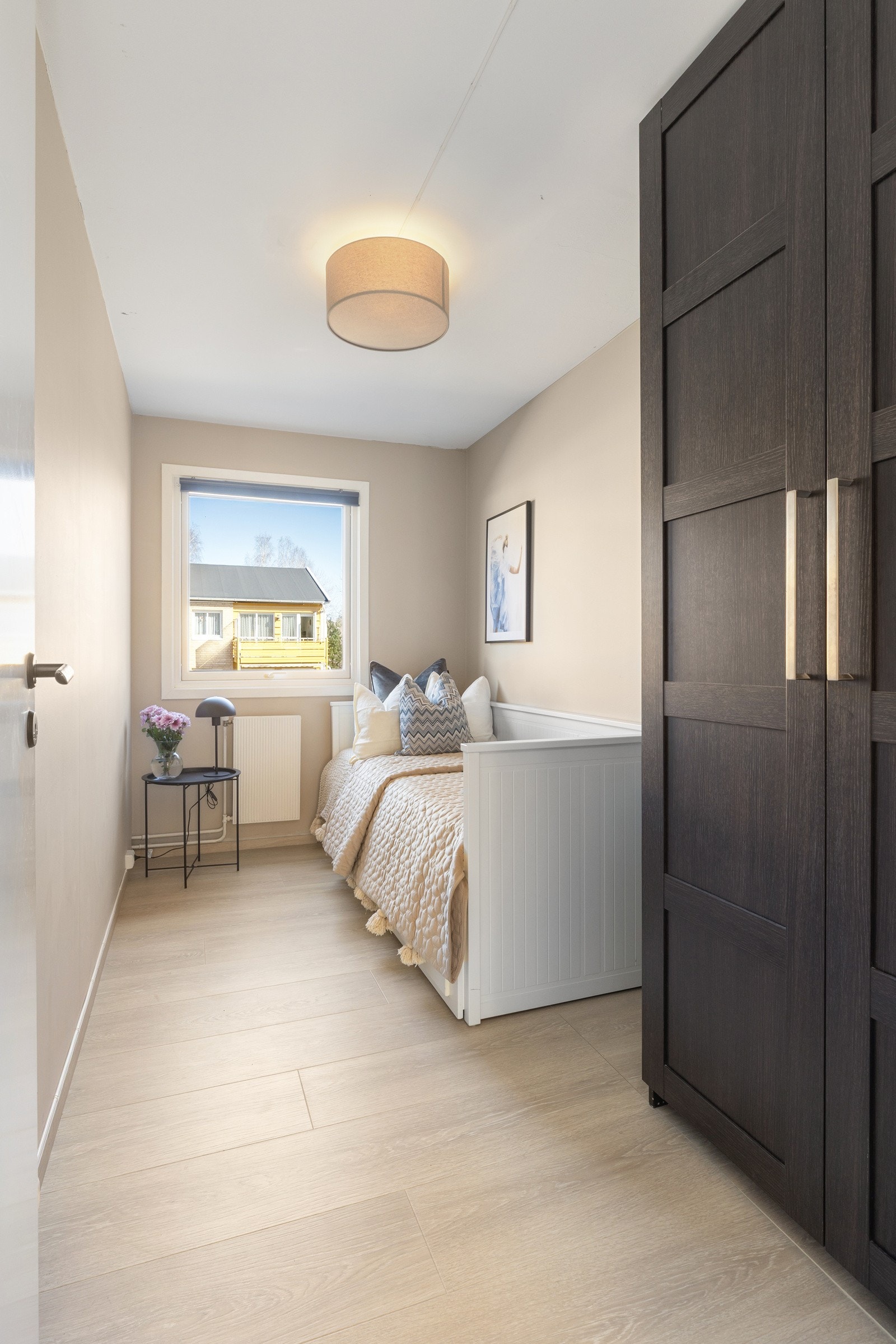 Soverom nr 2 og 3 egner seg godt som gjesterom, barnerom og/eller hjemmekontor Galleribilde