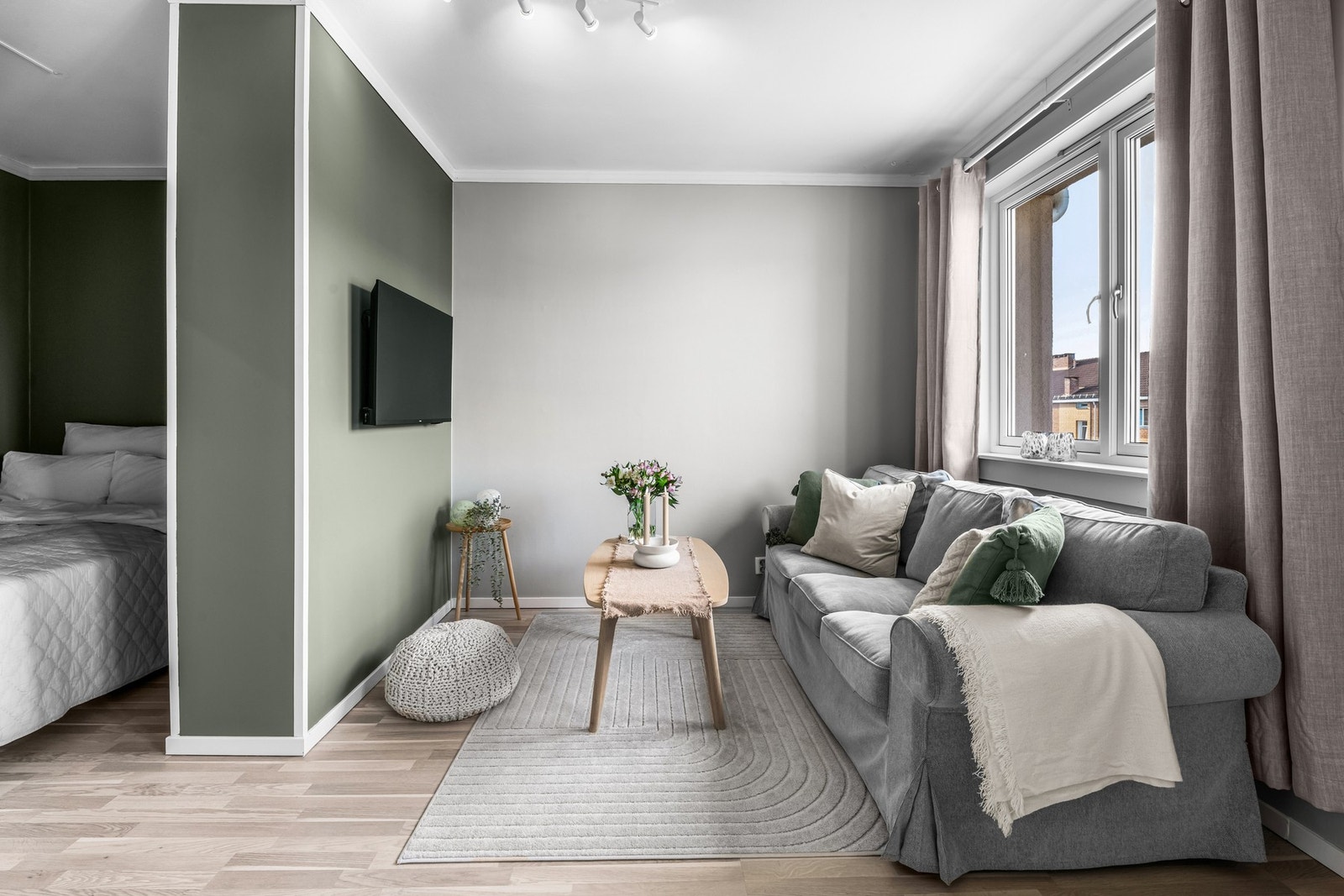 Leiligheten fremstår velholdt, med god standard og moderne utførelse. Galleribilde