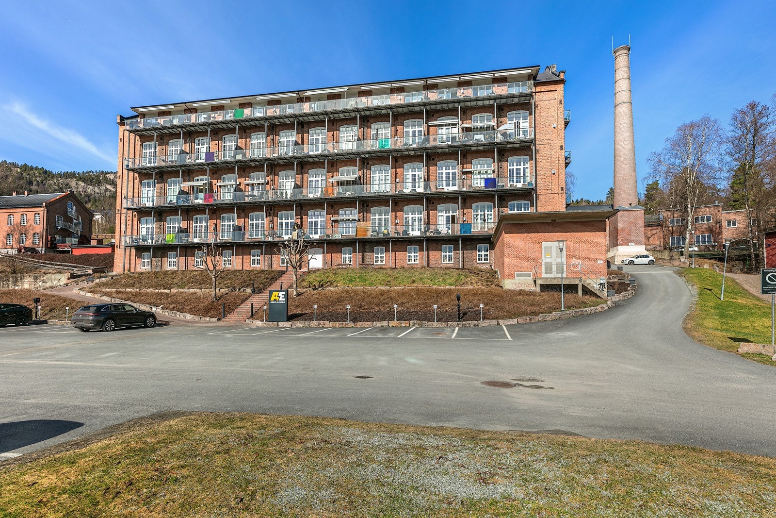 Delikat og svært innbydende leilighet i historiske Solberg Spinderi. Galleribilde