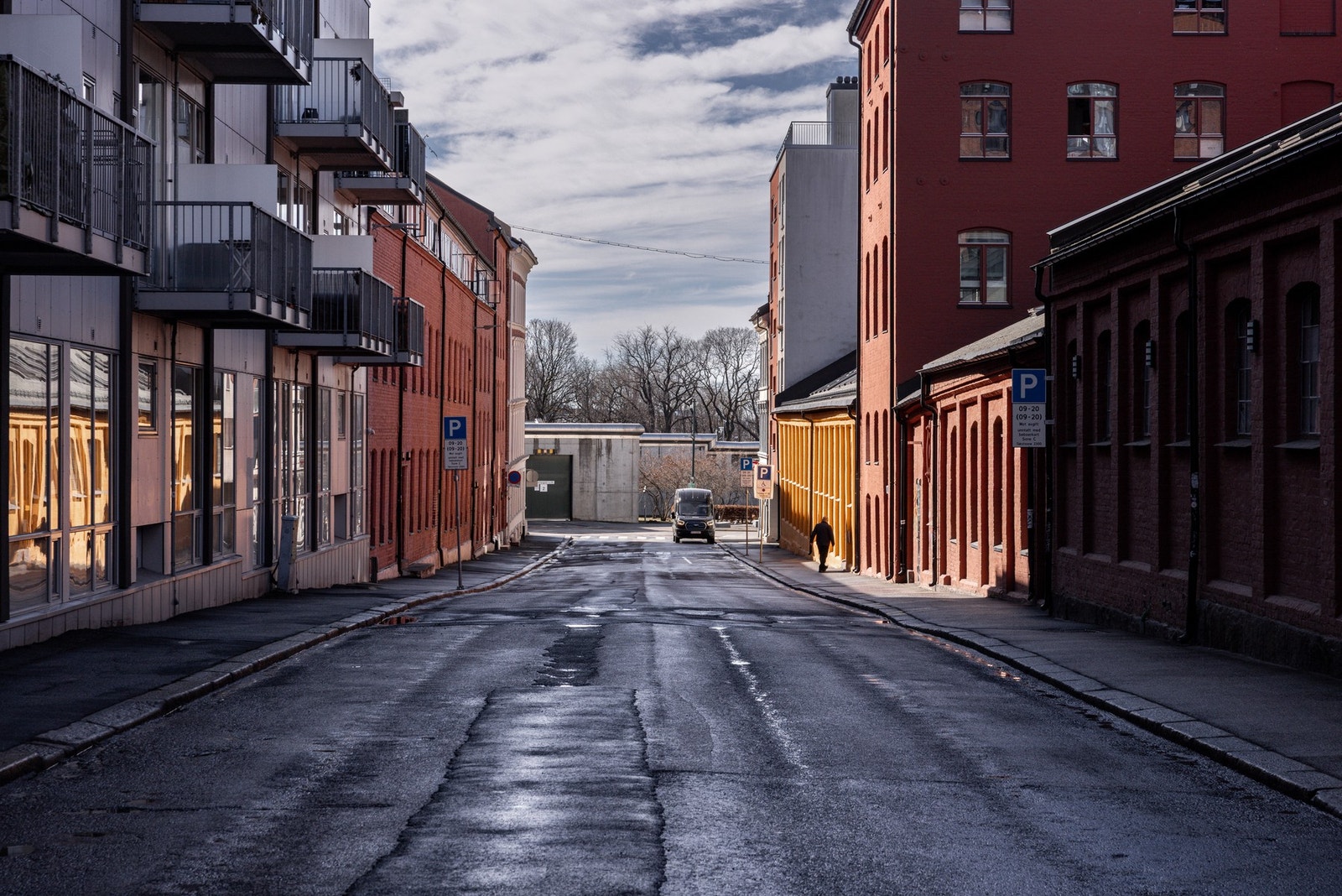 Her bor du med alt du trenger i umiddelbar nærhet - parker, kollektivtransport, butikker og koselige kaféer rett utenfor døren. Galleribilde