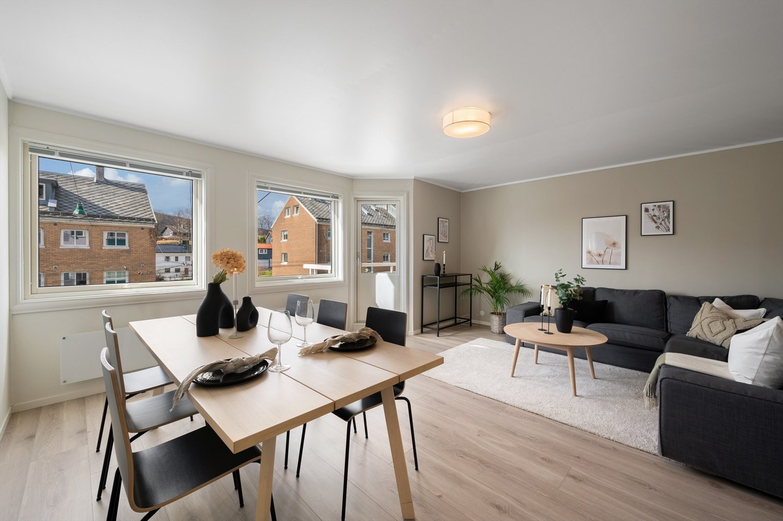 - Nye stikkontakter og brytere i hele leiligheten i 2020 - Galleribilde