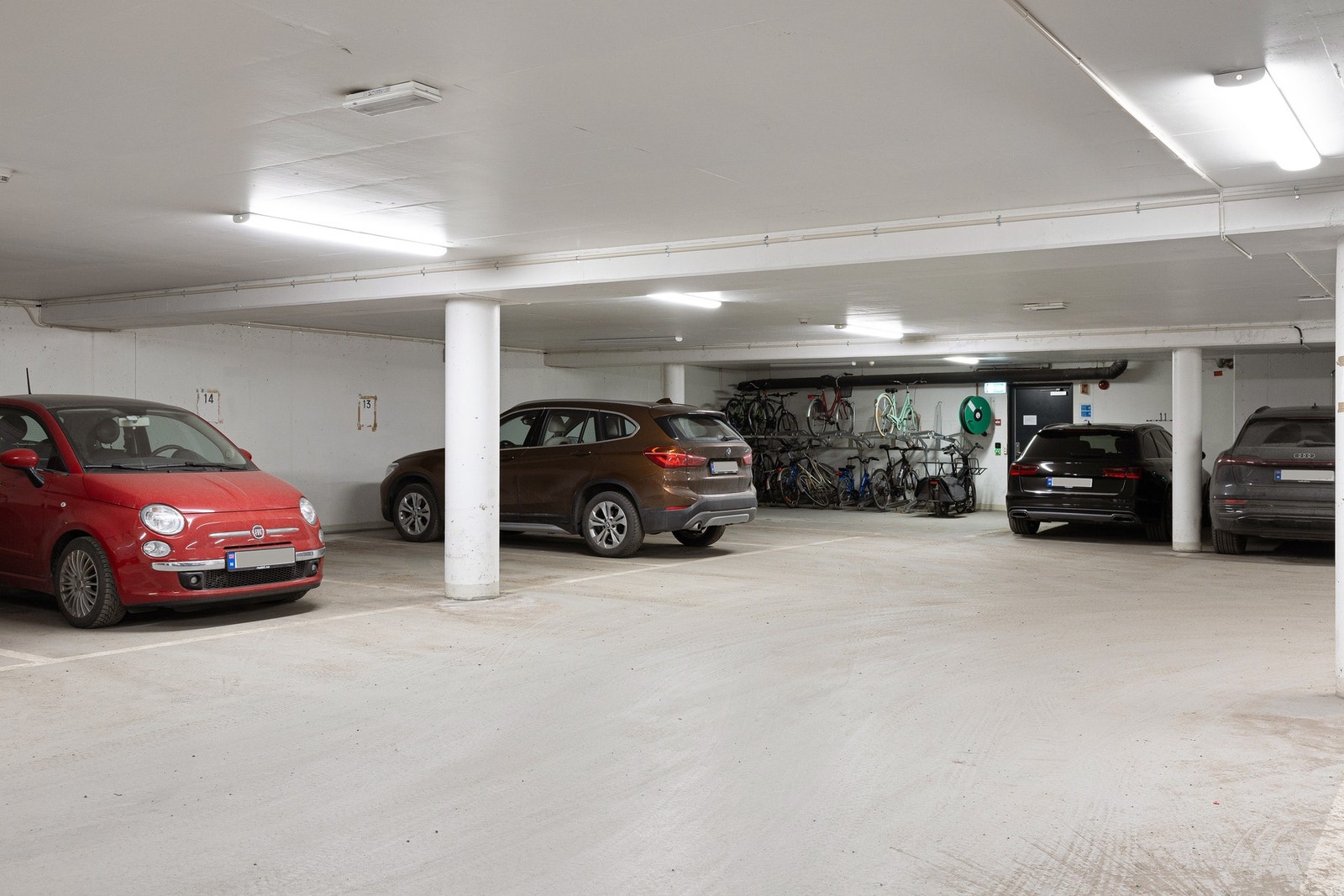 Mulighet for leie av garasjeplass - se salgsoppgave for priser eller kontakt megler. Galleribilde