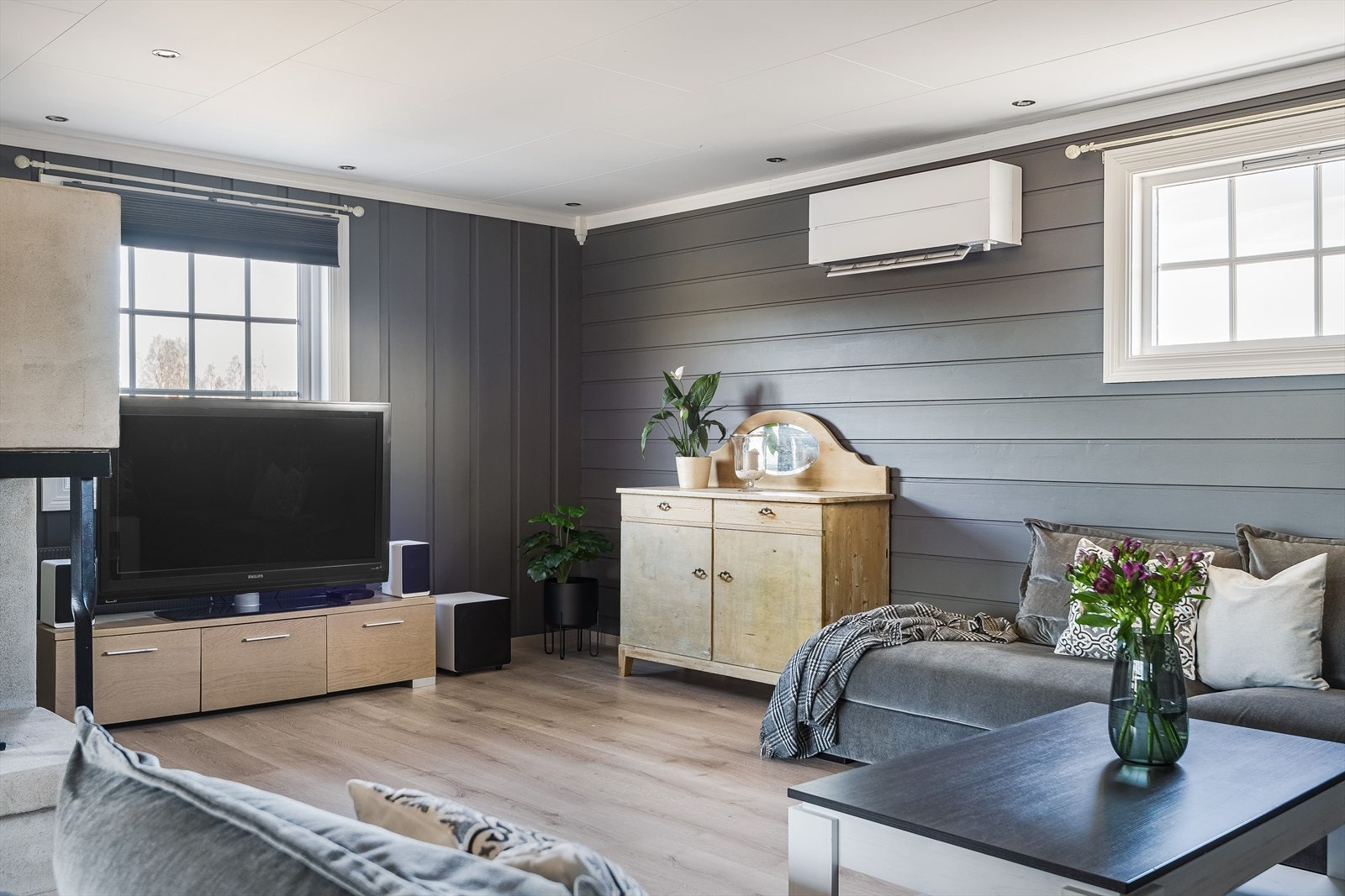 Varmepumpe sørger for behagelig temperatur året rundt. Galleribilde