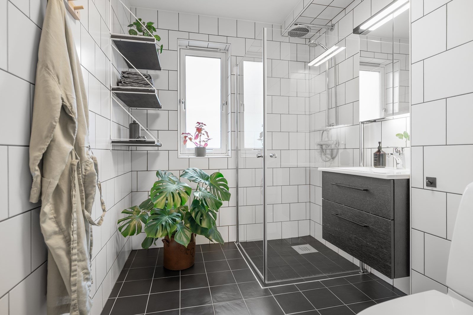 Helfliset med varmekabler i gulv. Galleribilde