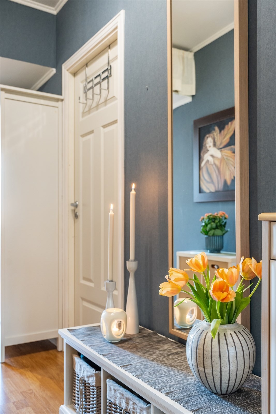 Trivelig entrè/gang. Galleribilde