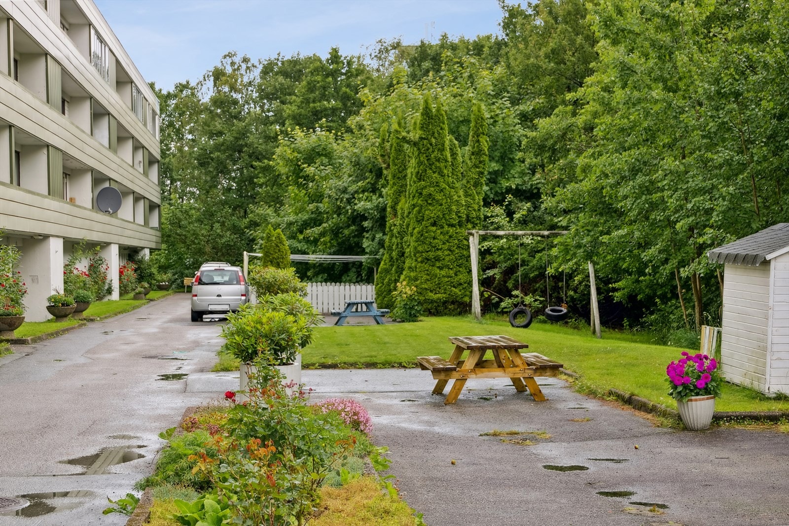 Uteeområde Galleribilde